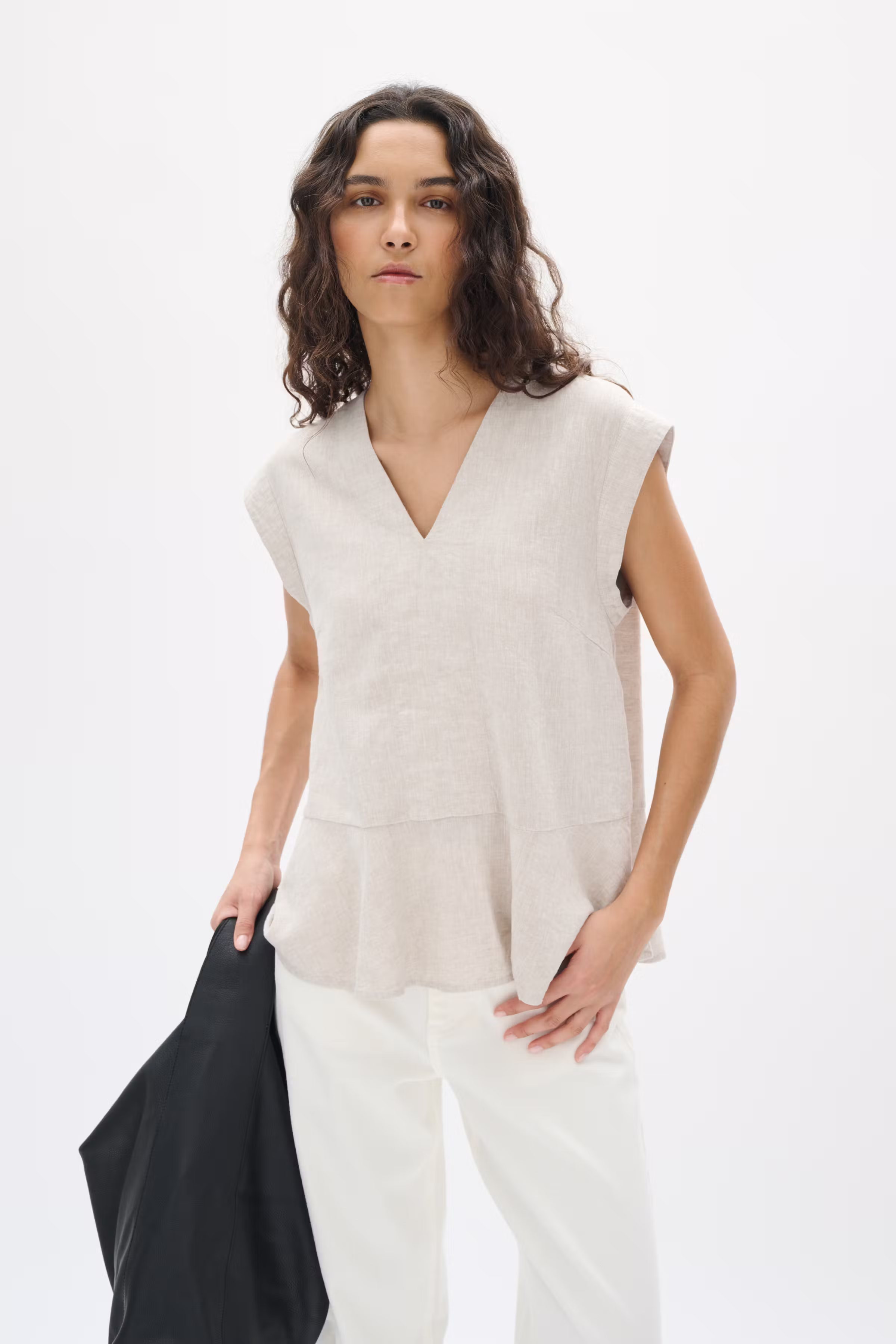 RimoneIW Linen Top LOOKBOOK FRONT 30110361-1304031