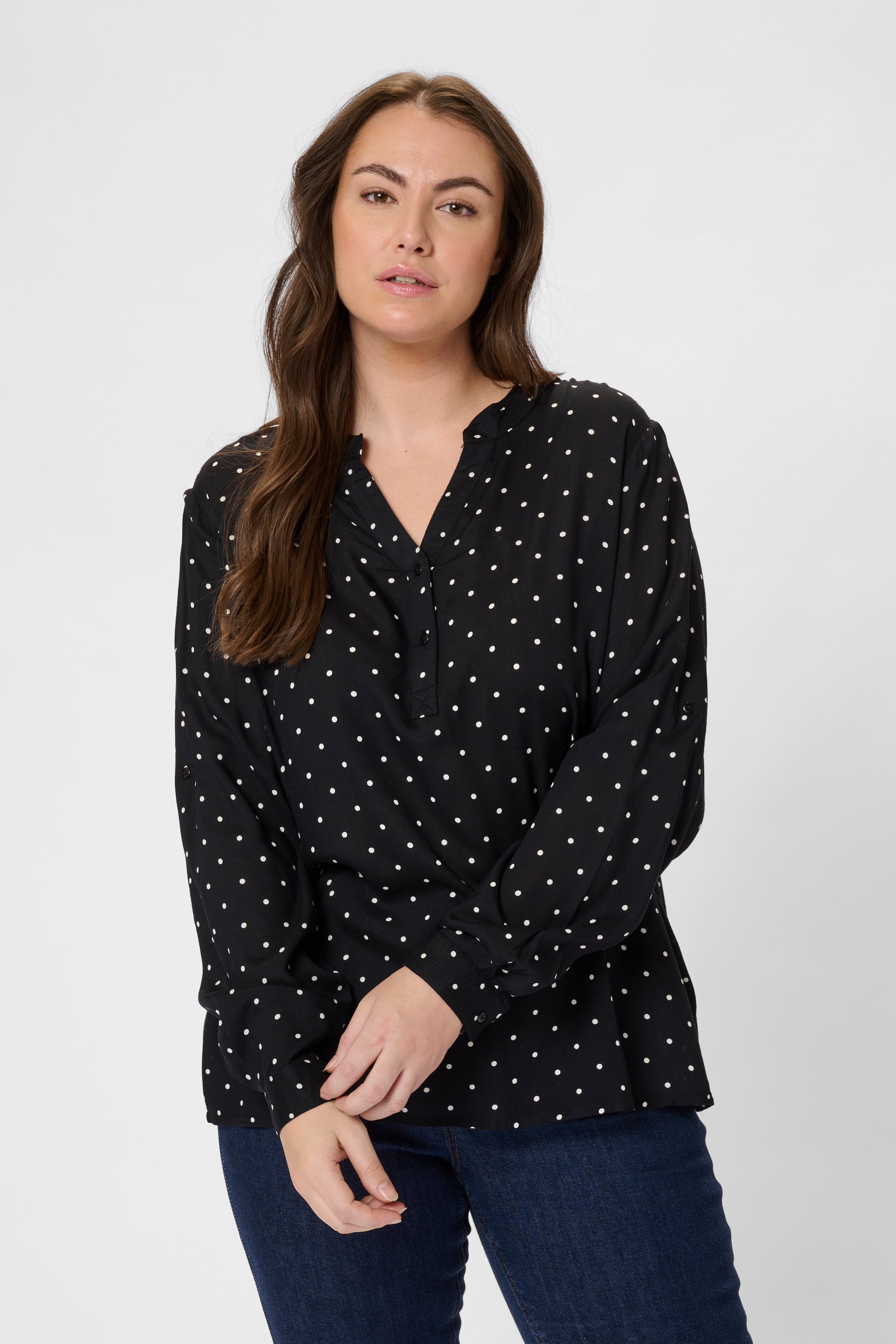 KCjoy Blouse LOOKBOOK FRONT 10581192-100207