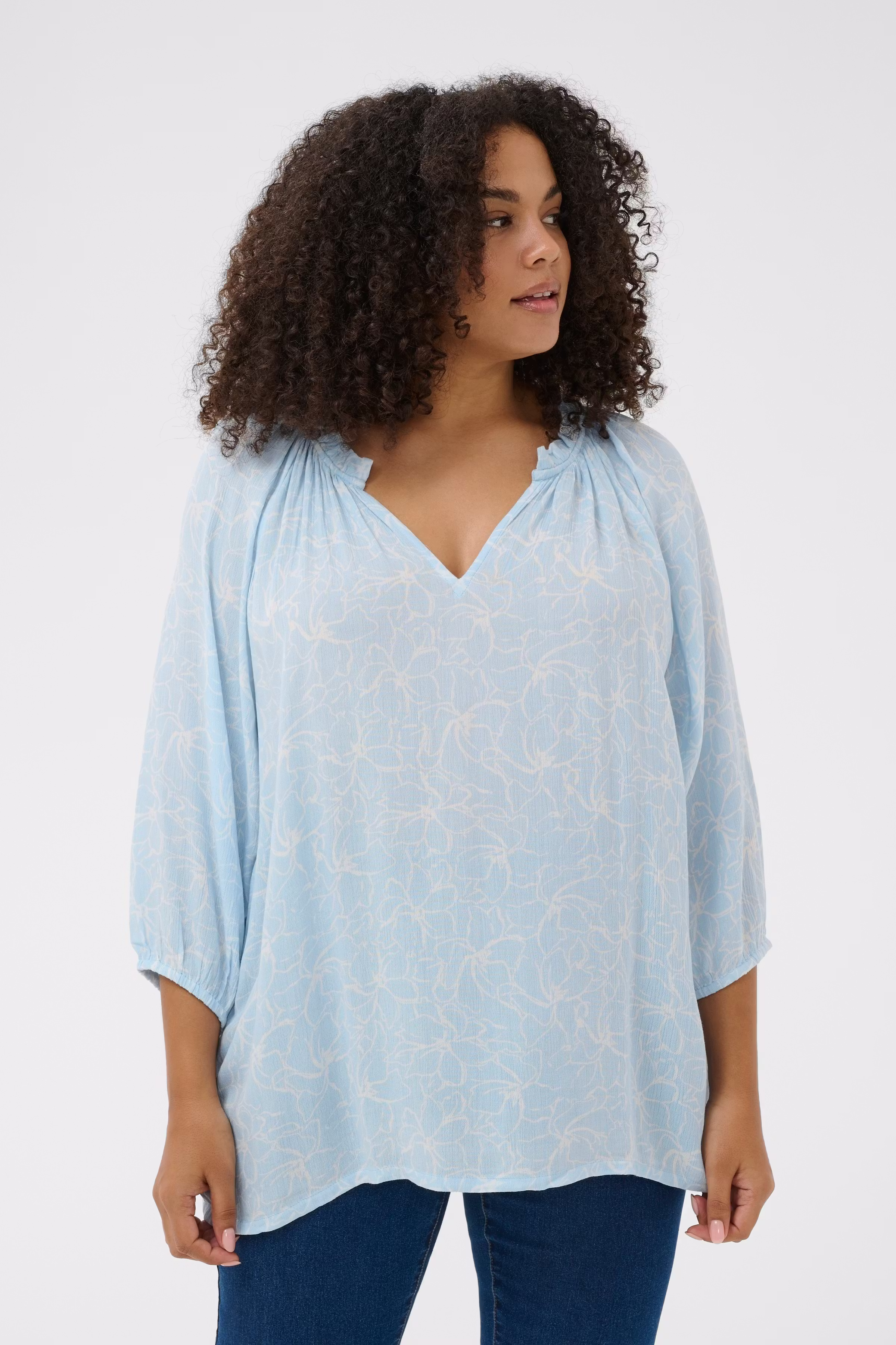 KCtrine Bluse LOOKBOOK FRONT 10583315-109246