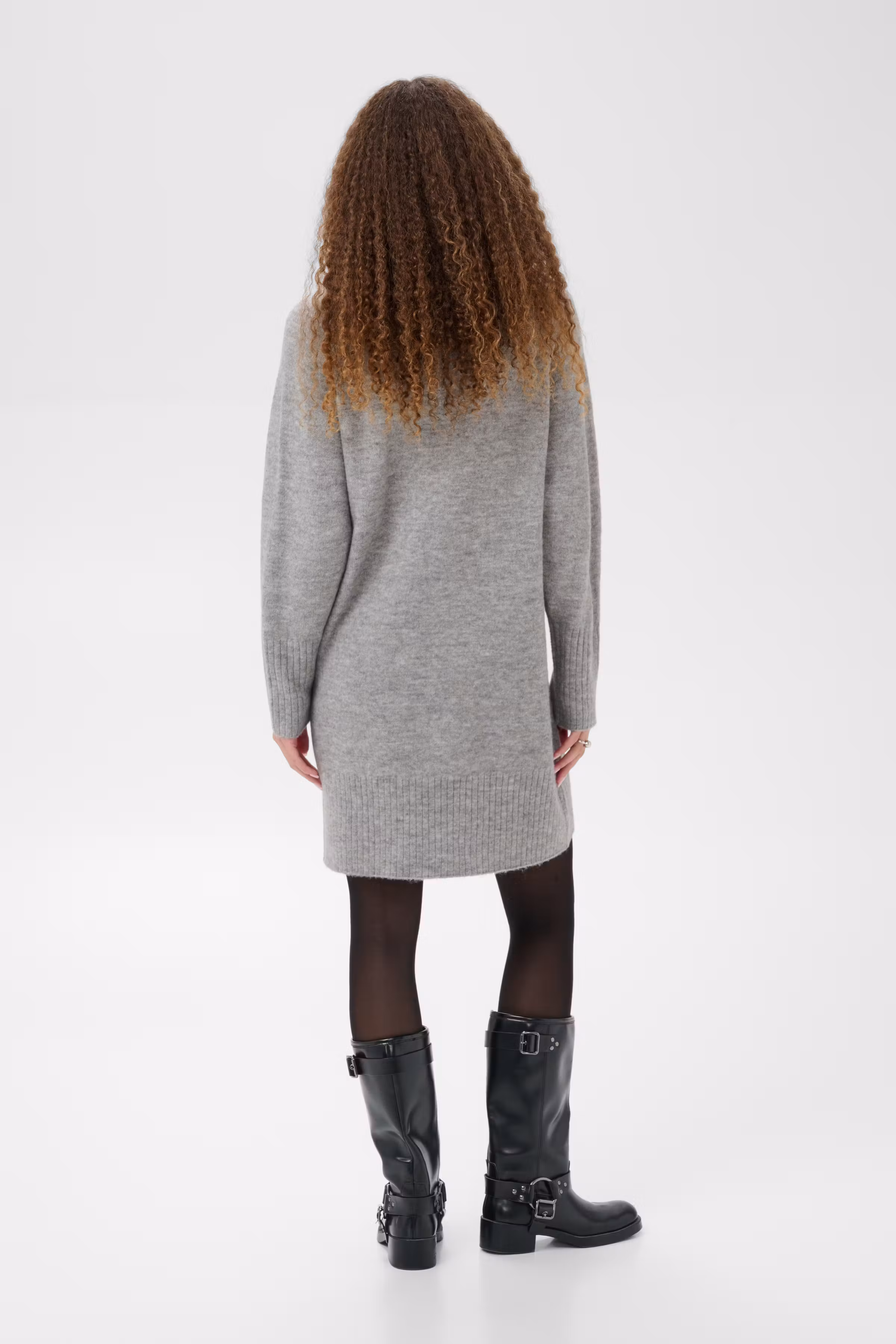 KAerin Kjole LOOKBOOK BACK 10512580-100123