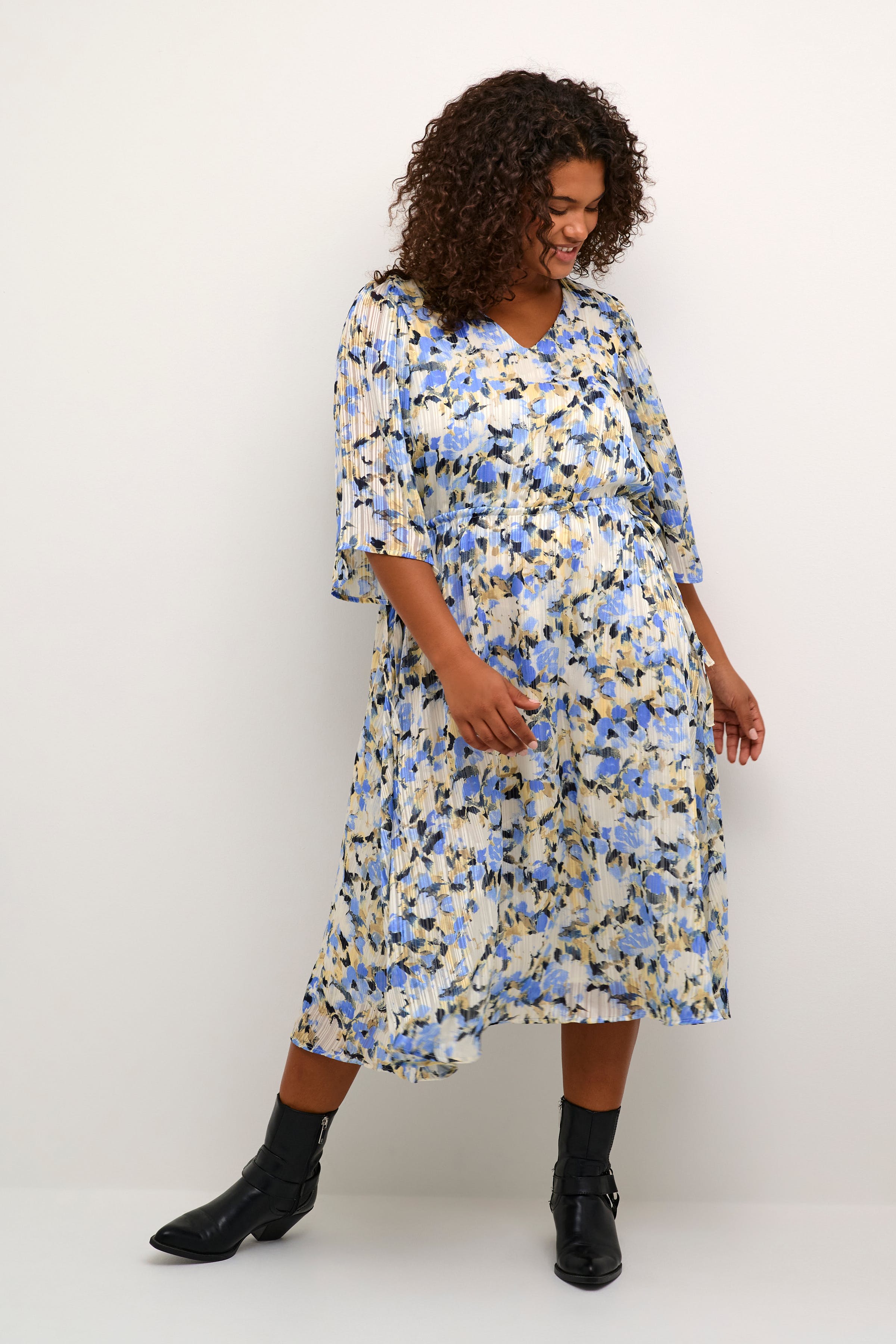 KCelana Dress LOOKBOOK FRONT 10582169-105425