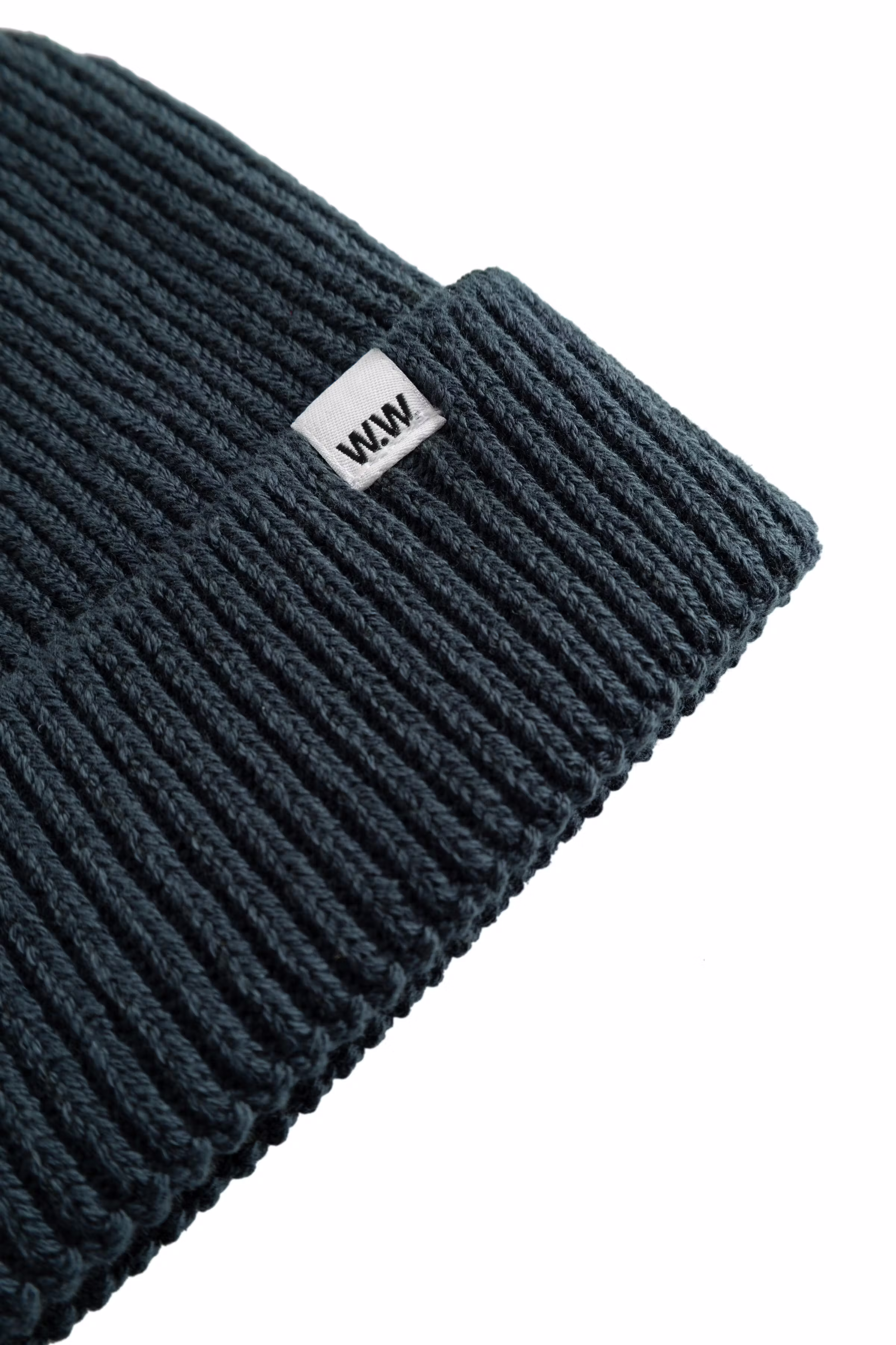WWEddie beanie PACK DETAIL 30251647-190203