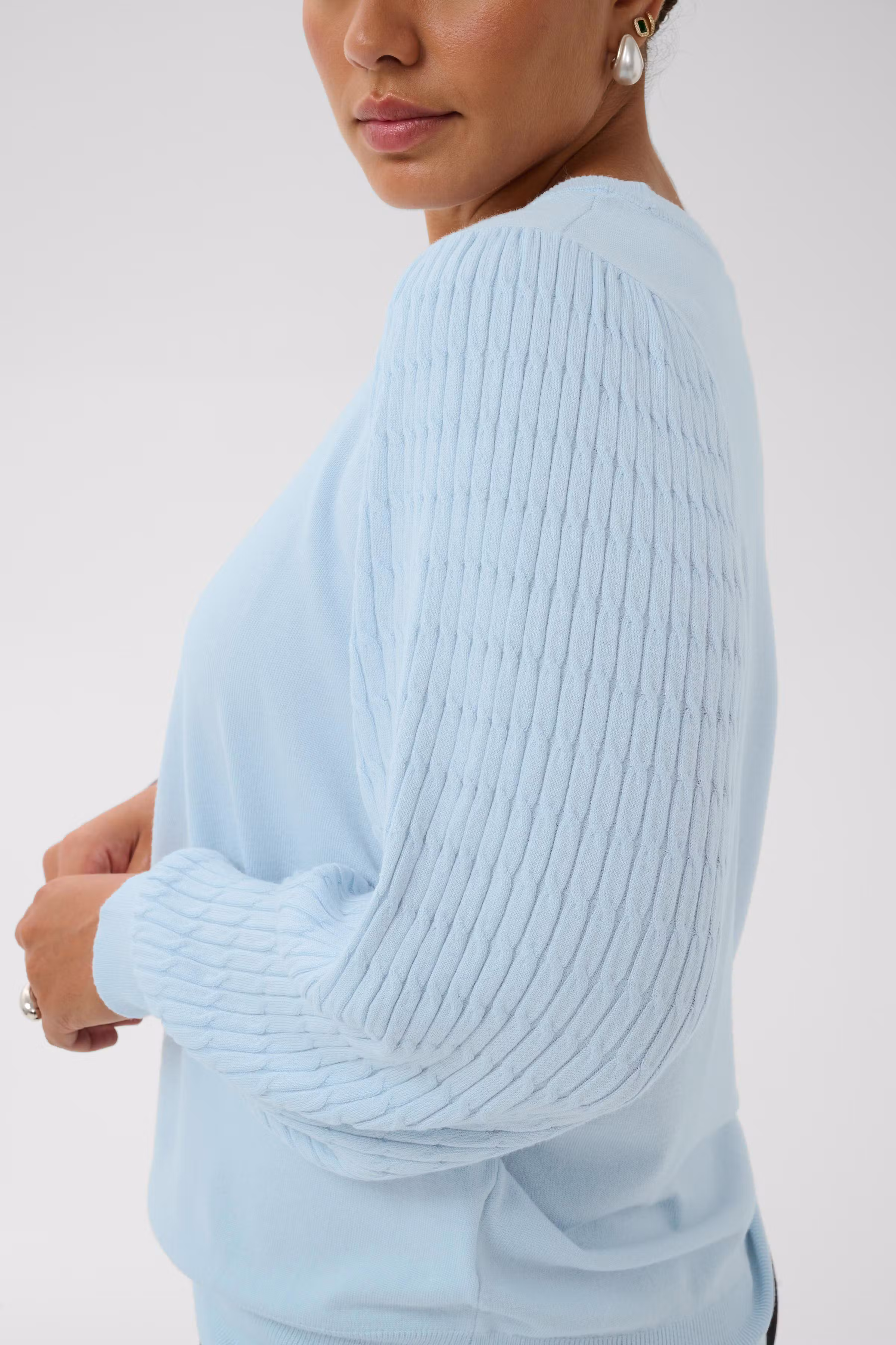 KClini Pullover LOOKBOOK DETAIL 10582598-144210
