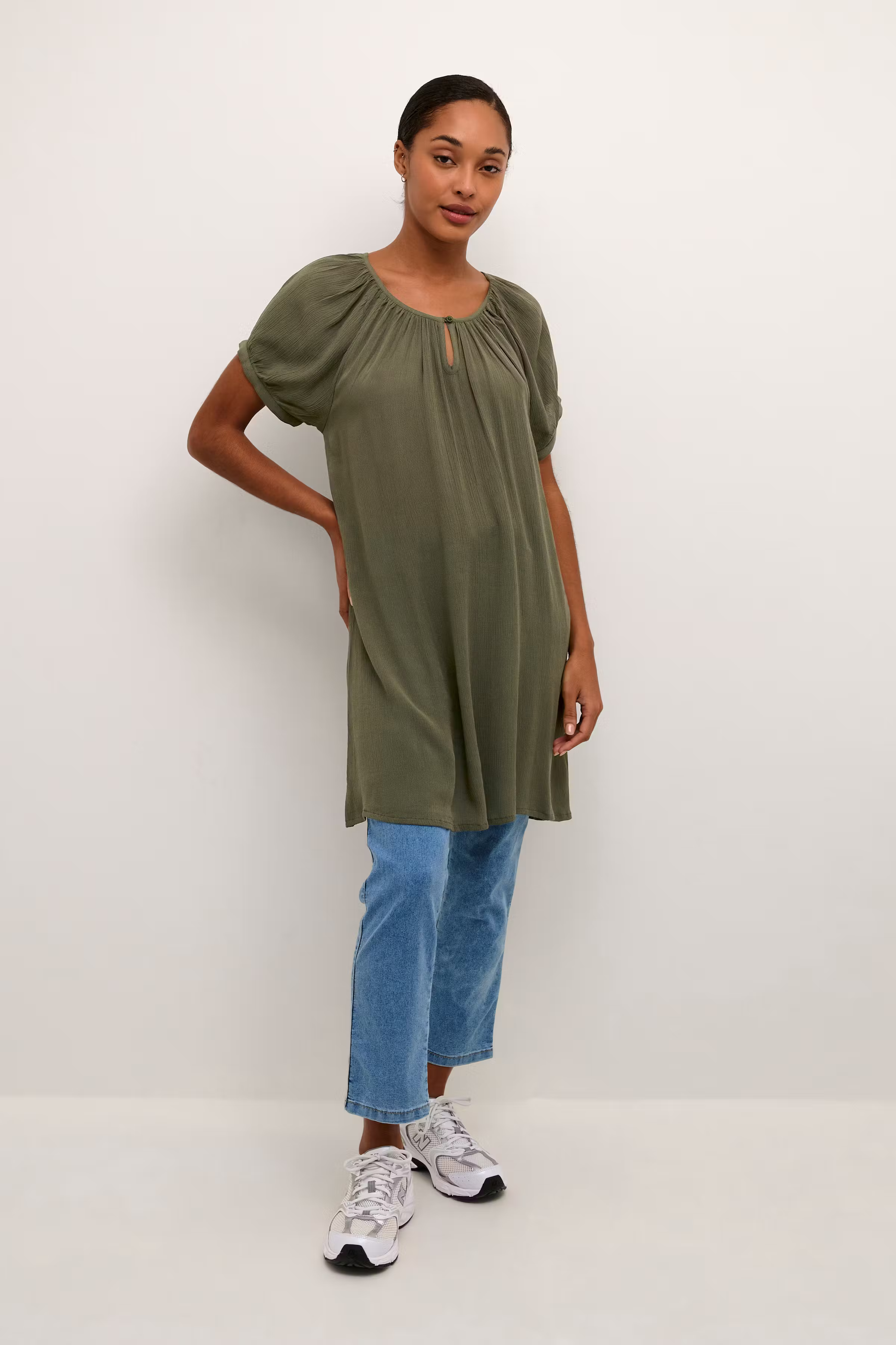 Amber Tunic LOOKBOOK FRONT 501031-50947