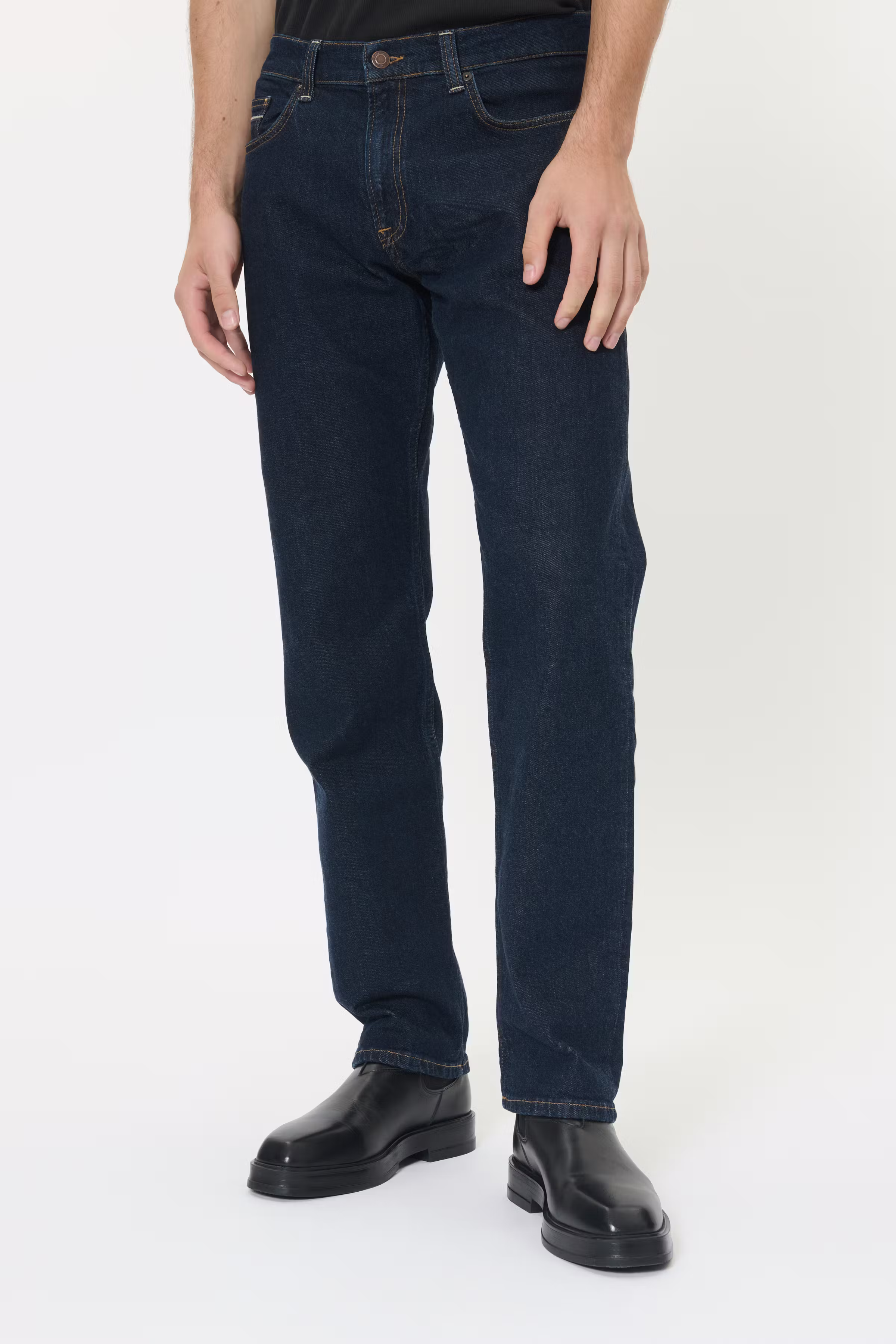 MAHendrix Leather Shoe LOOKBOOK FRONT 30208743-300275