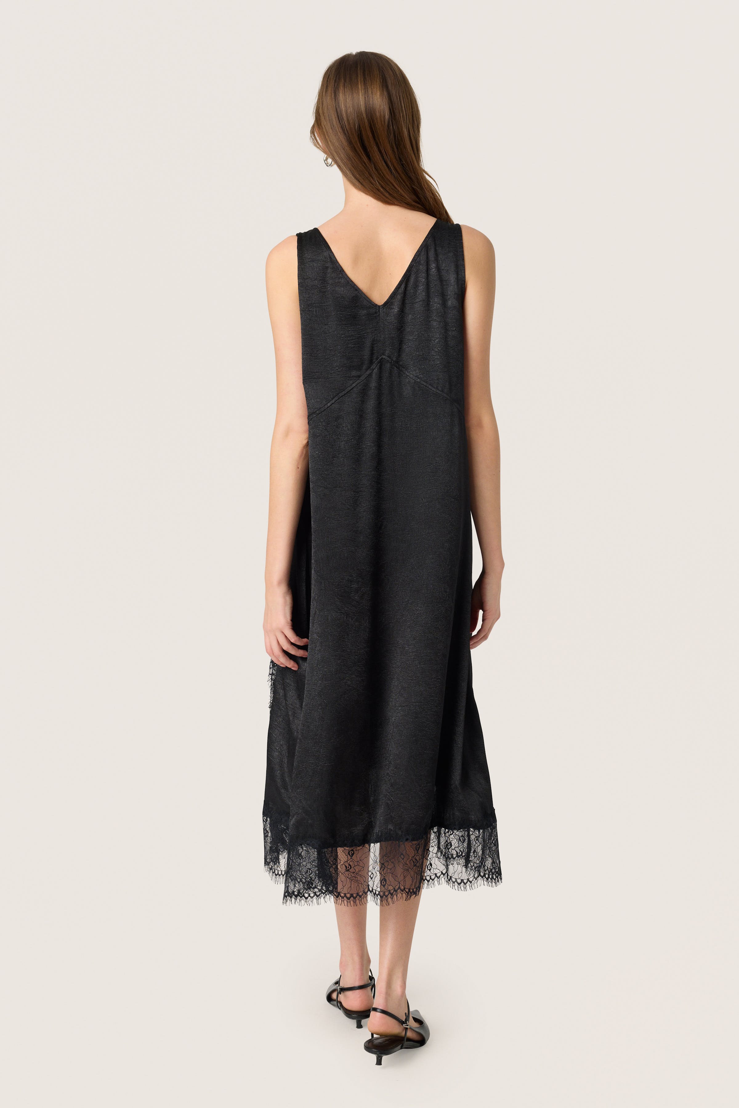 SLYennah Klänning LOOKBOOK BACK 30408590-194008