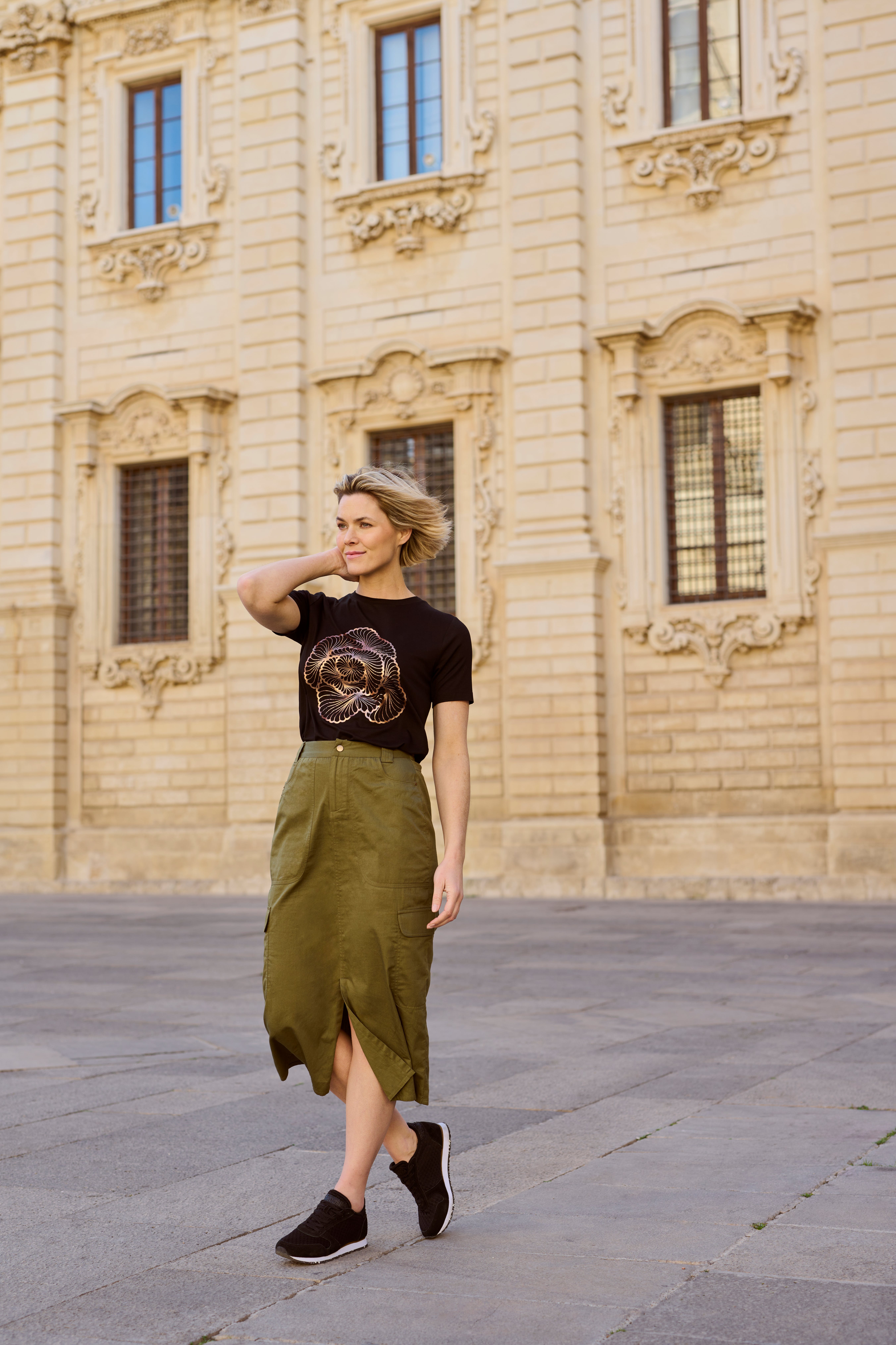 BProbella Rock LOCATION NONE 10590722-180521B