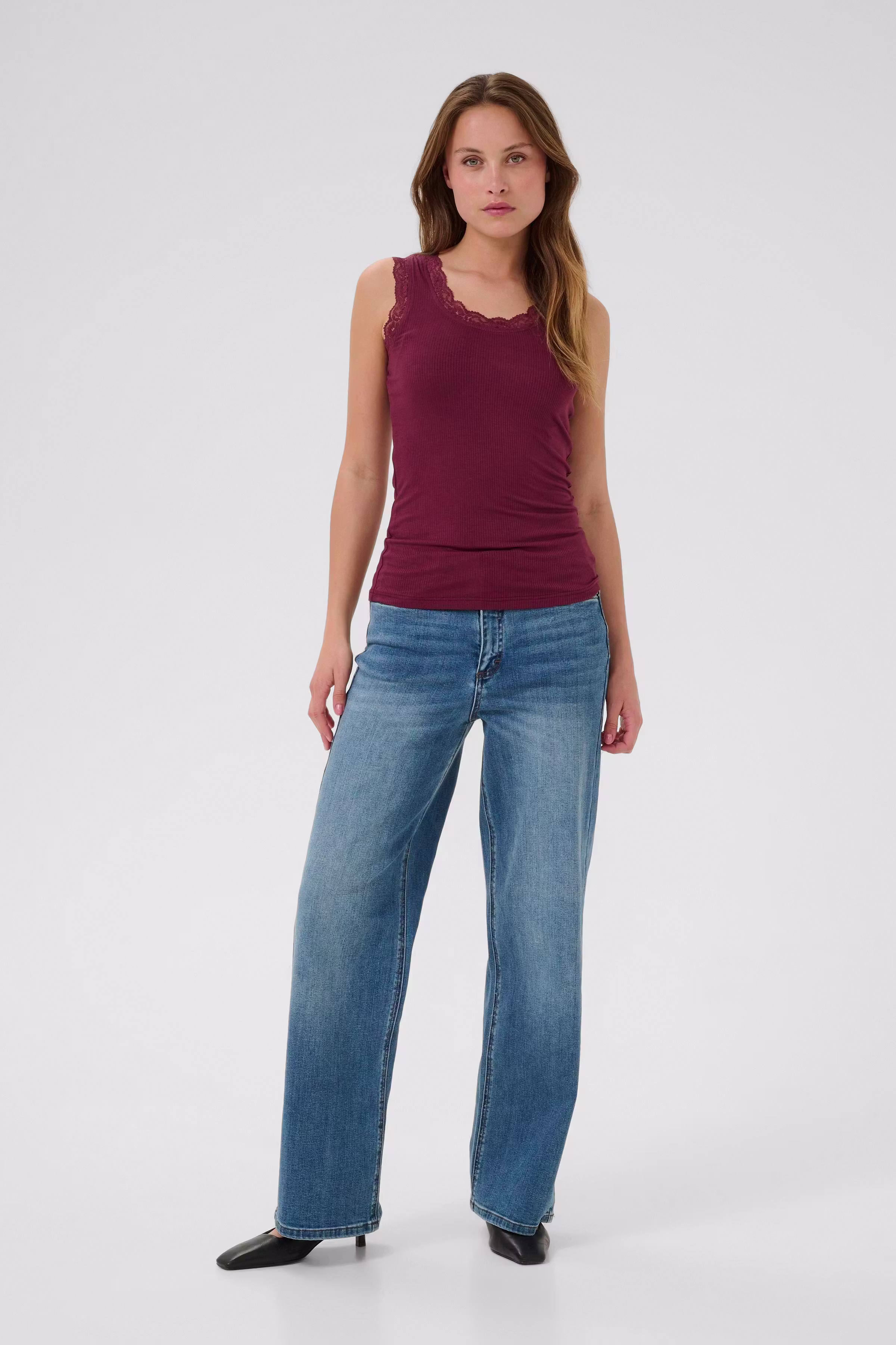 KAOMI Top LOOKBOOK FRONT 10510143-191528