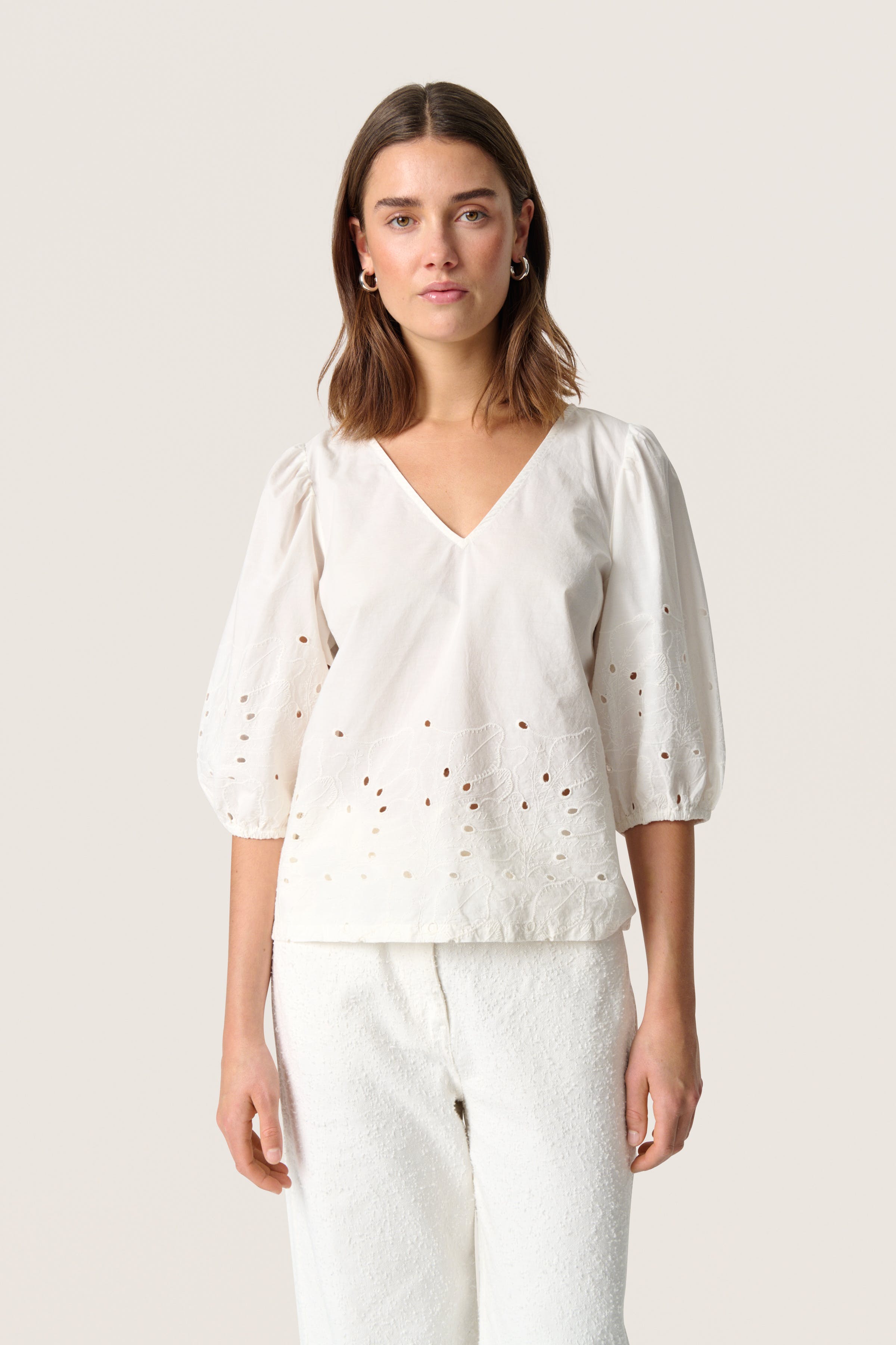 SLManja Blus LOOKBOOK FRONT 30408460-111001