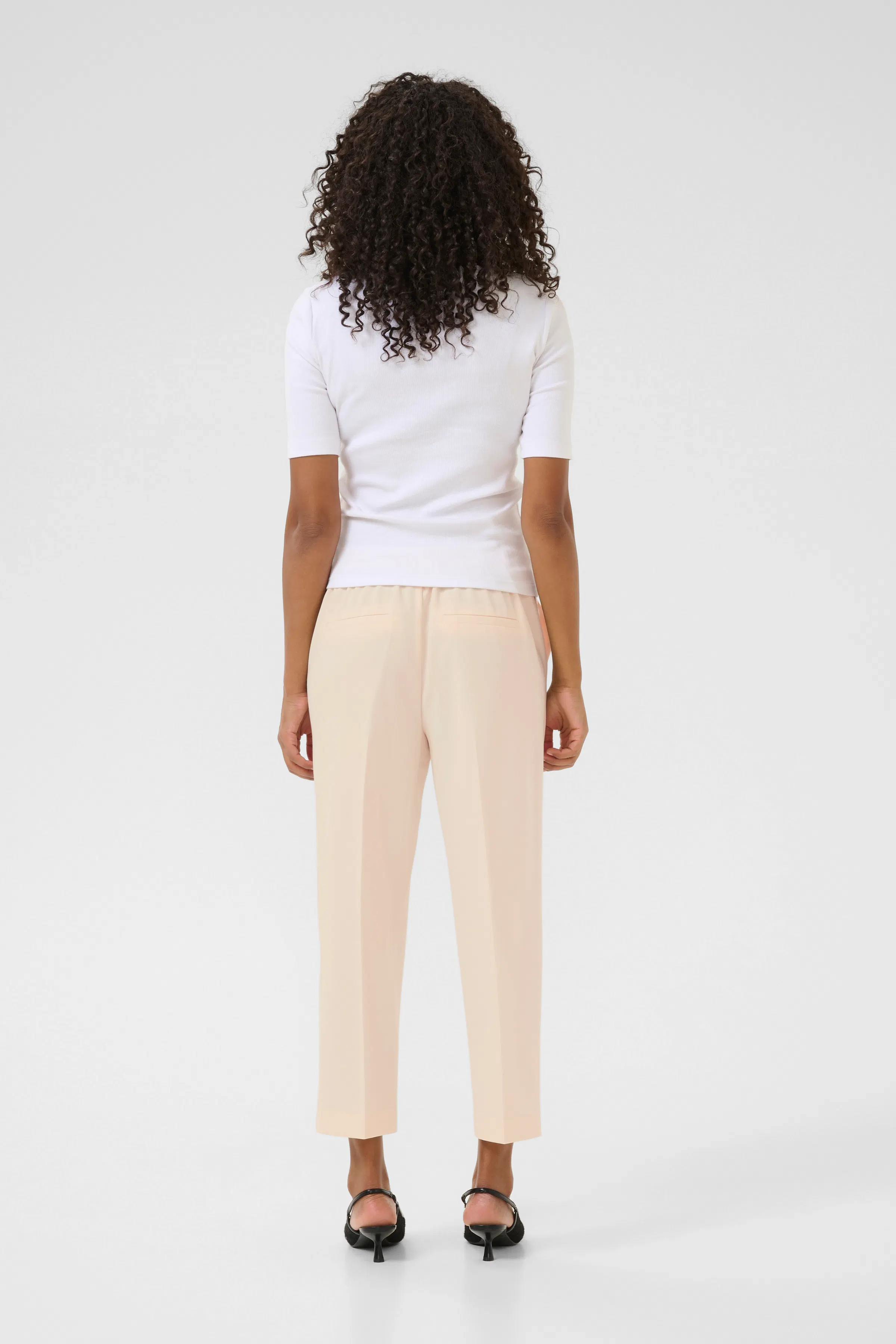 KAsakura Cropped Bukser LOOKBOOK BACK 10506127-110105