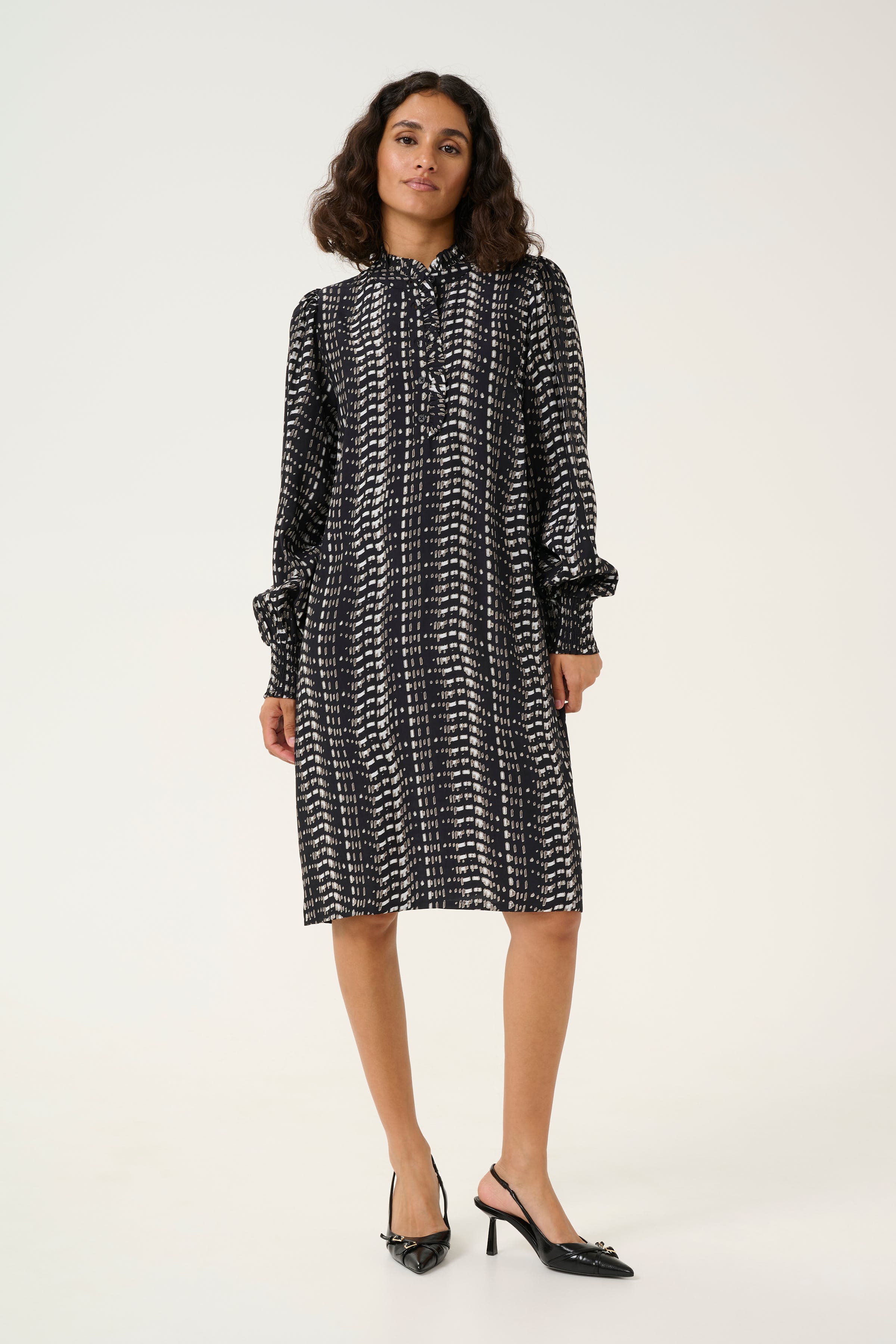 KAalice Kleid LOOKBOOK FRONT 10509404-106972