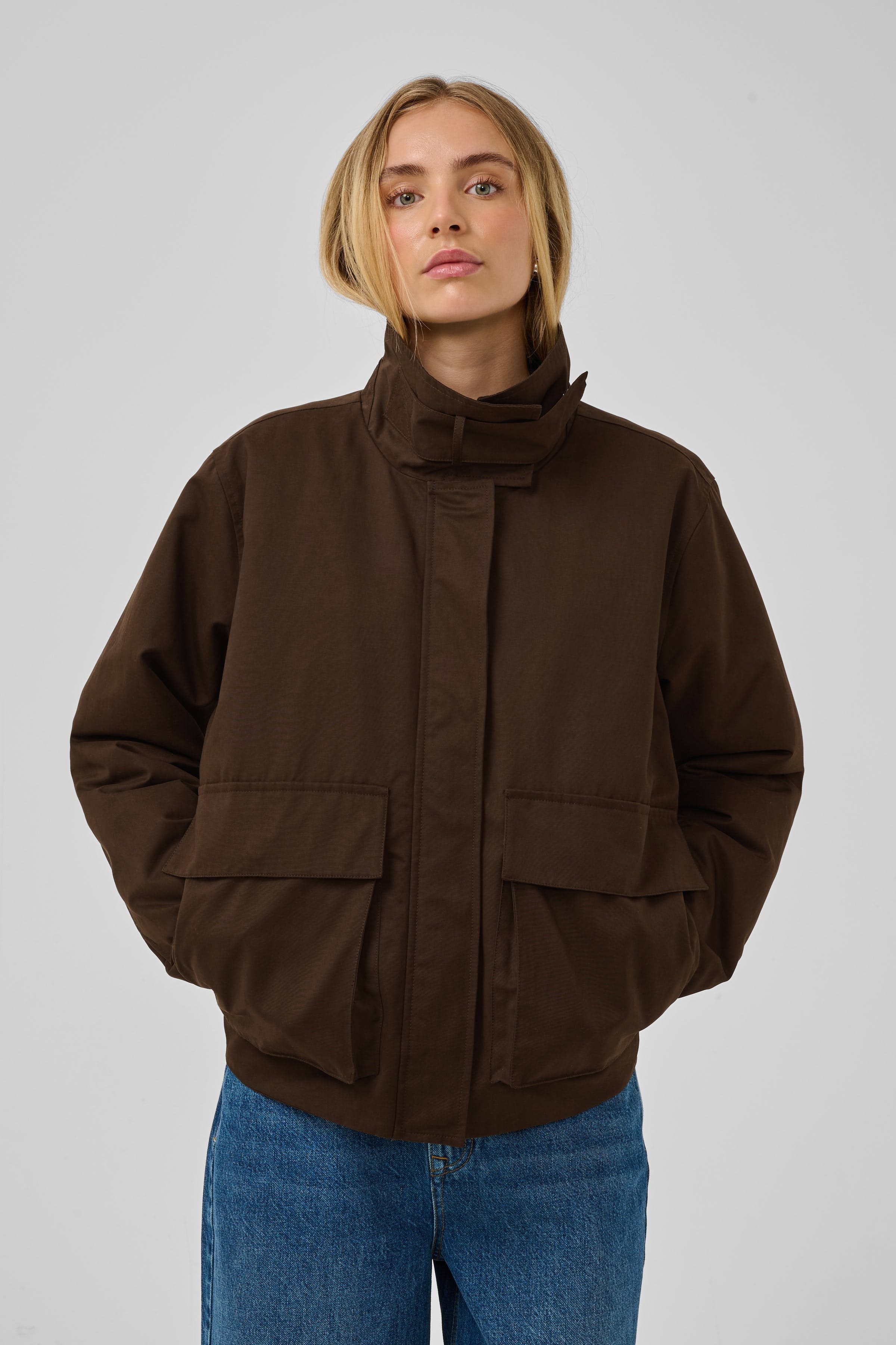 MWLyon Ytterplagg LOOKBOOK FRONT 10705604-190712
