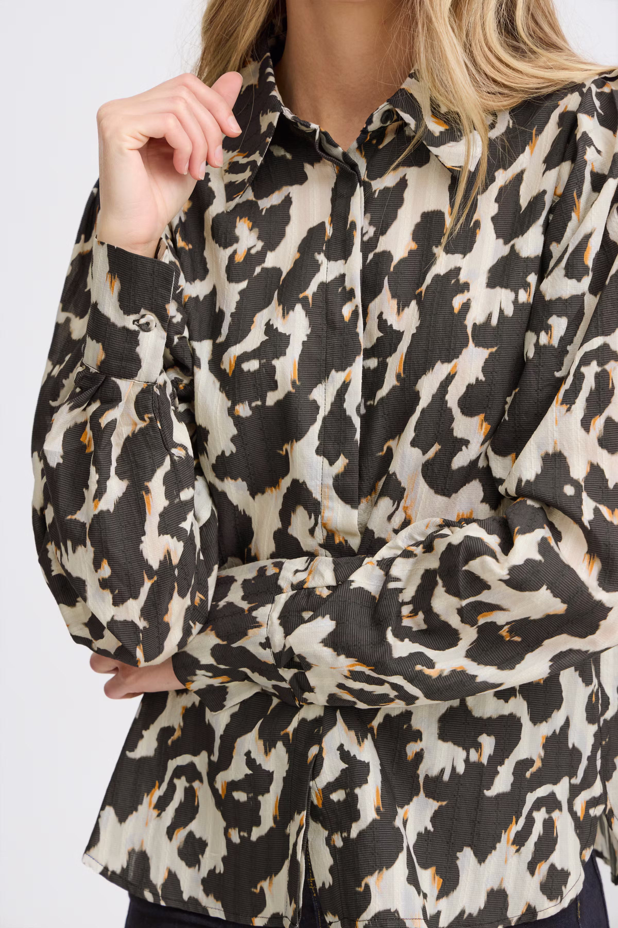 FRLELU Skjorte LOOKBOOK DETAIL 20614117-203440