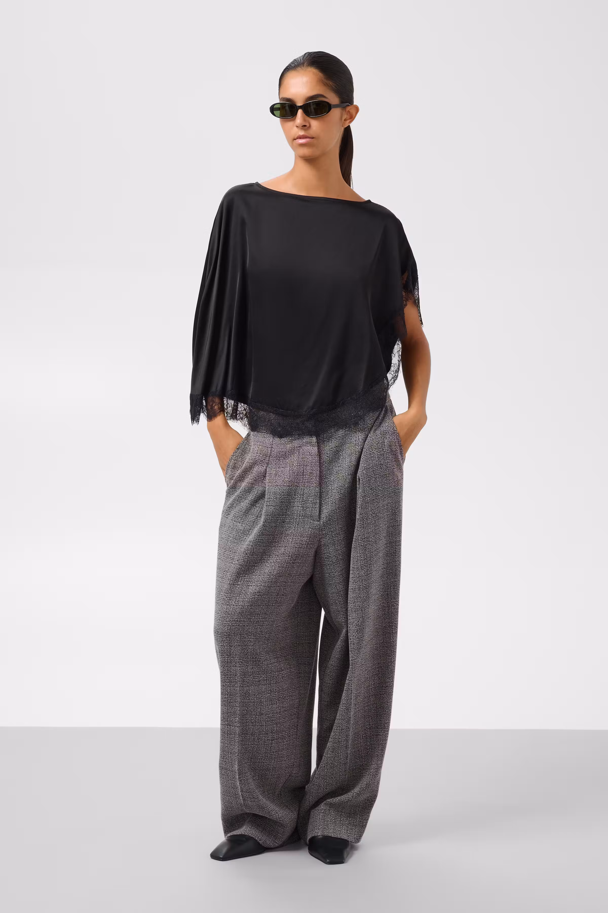 SLCinna Tuch LOOKBOOK FRONT 30409632-194008
