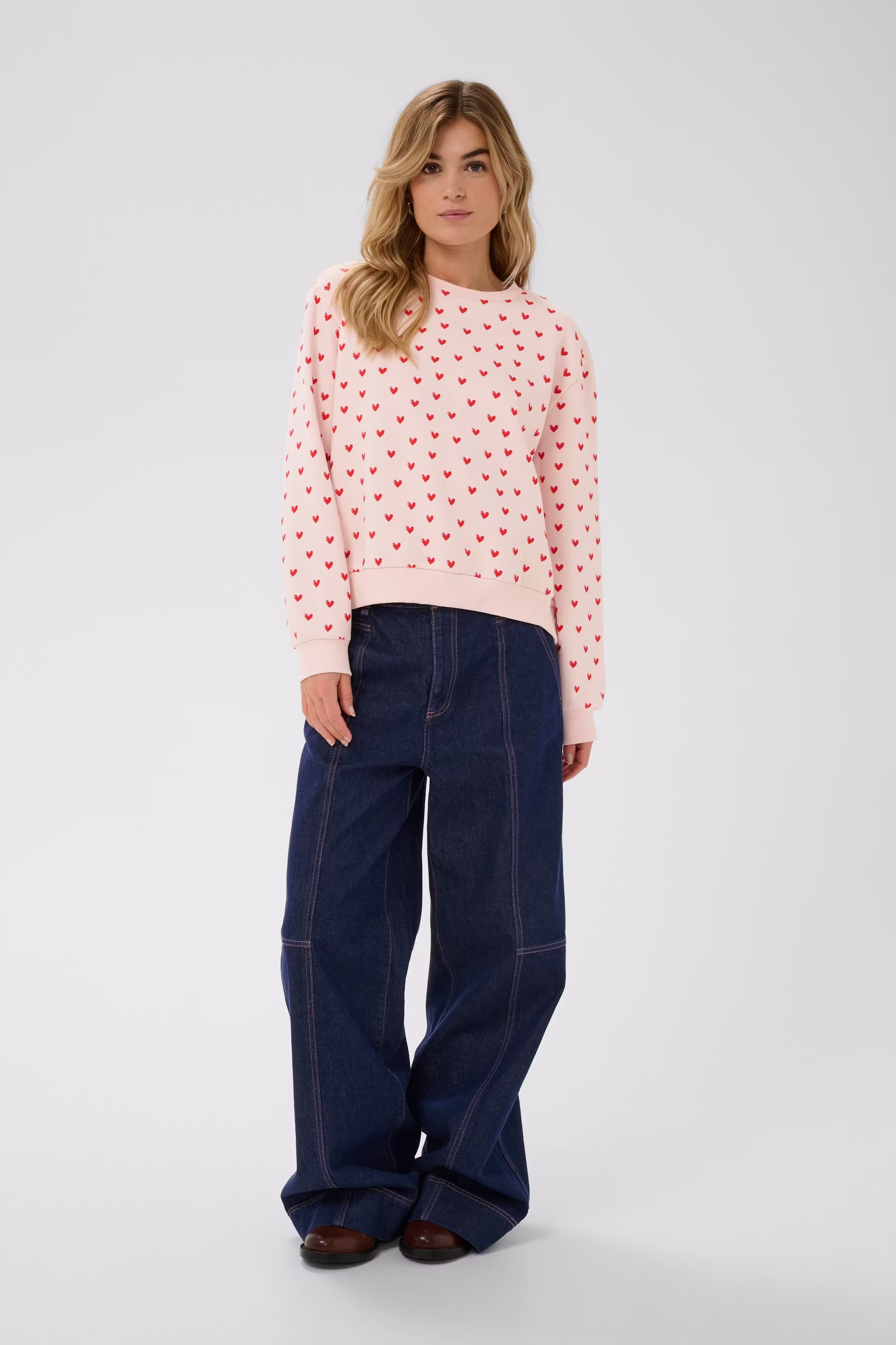 PammaSZ Sweatshirt LOOKBOOK FRONT 30514963-304655