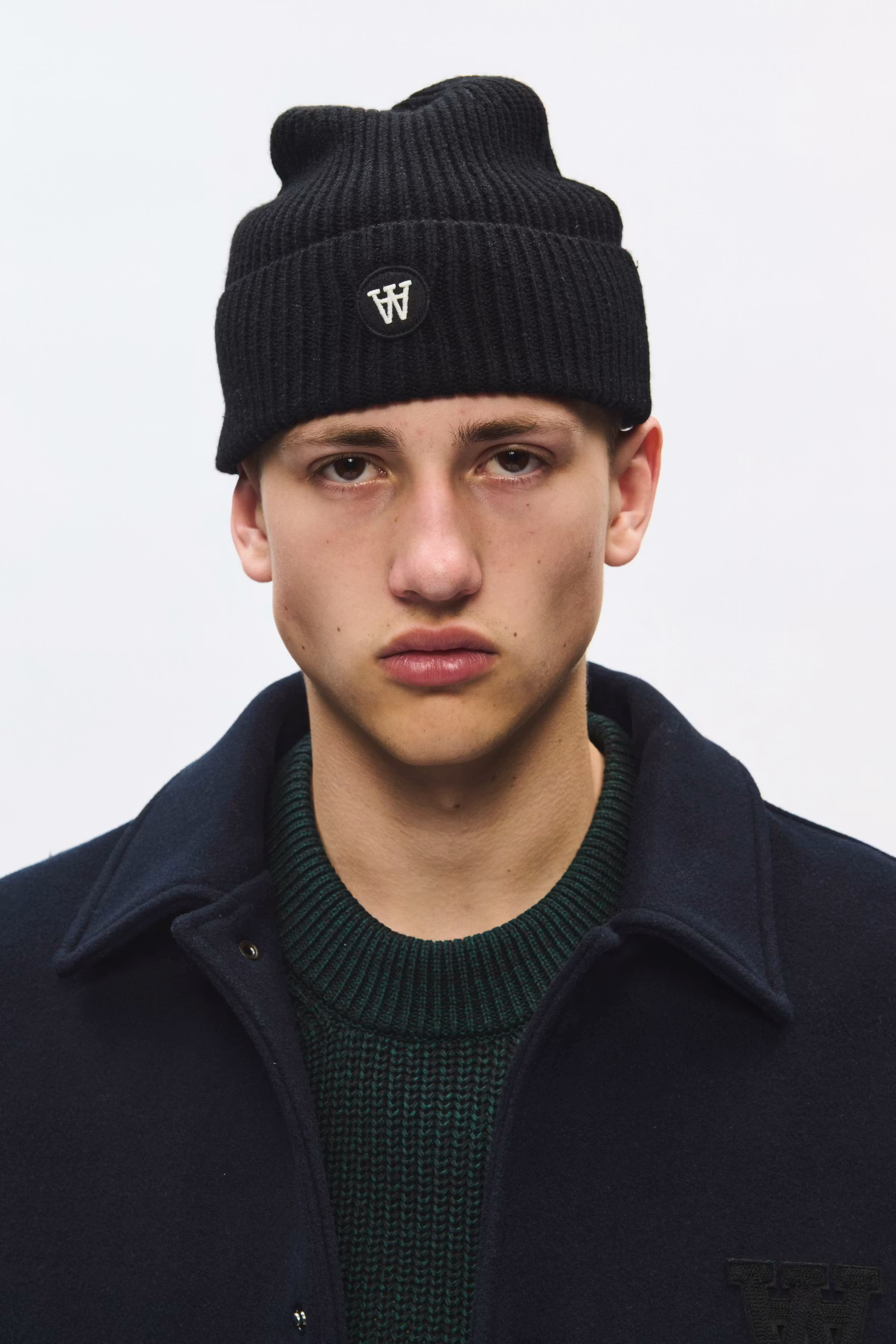 WWVin Beanie LOOKBOOK DETAIL 30252239-303700