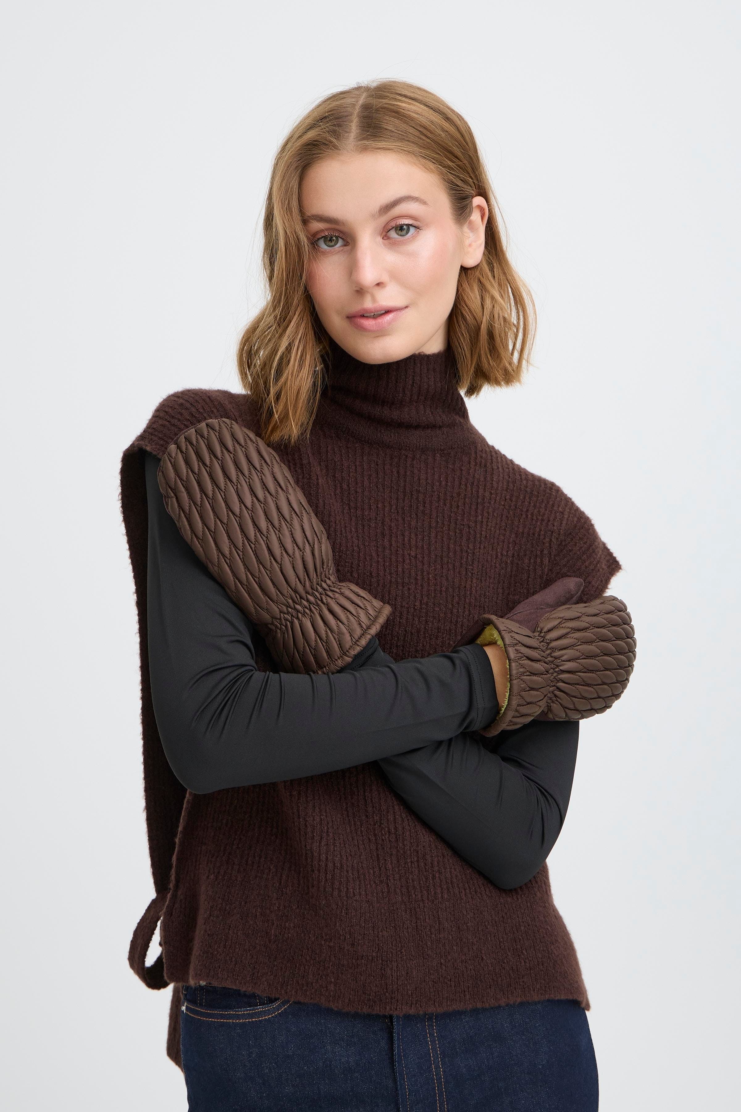 IAMALISSA Gloves LOOKBOOK FRONT 20124784-190915