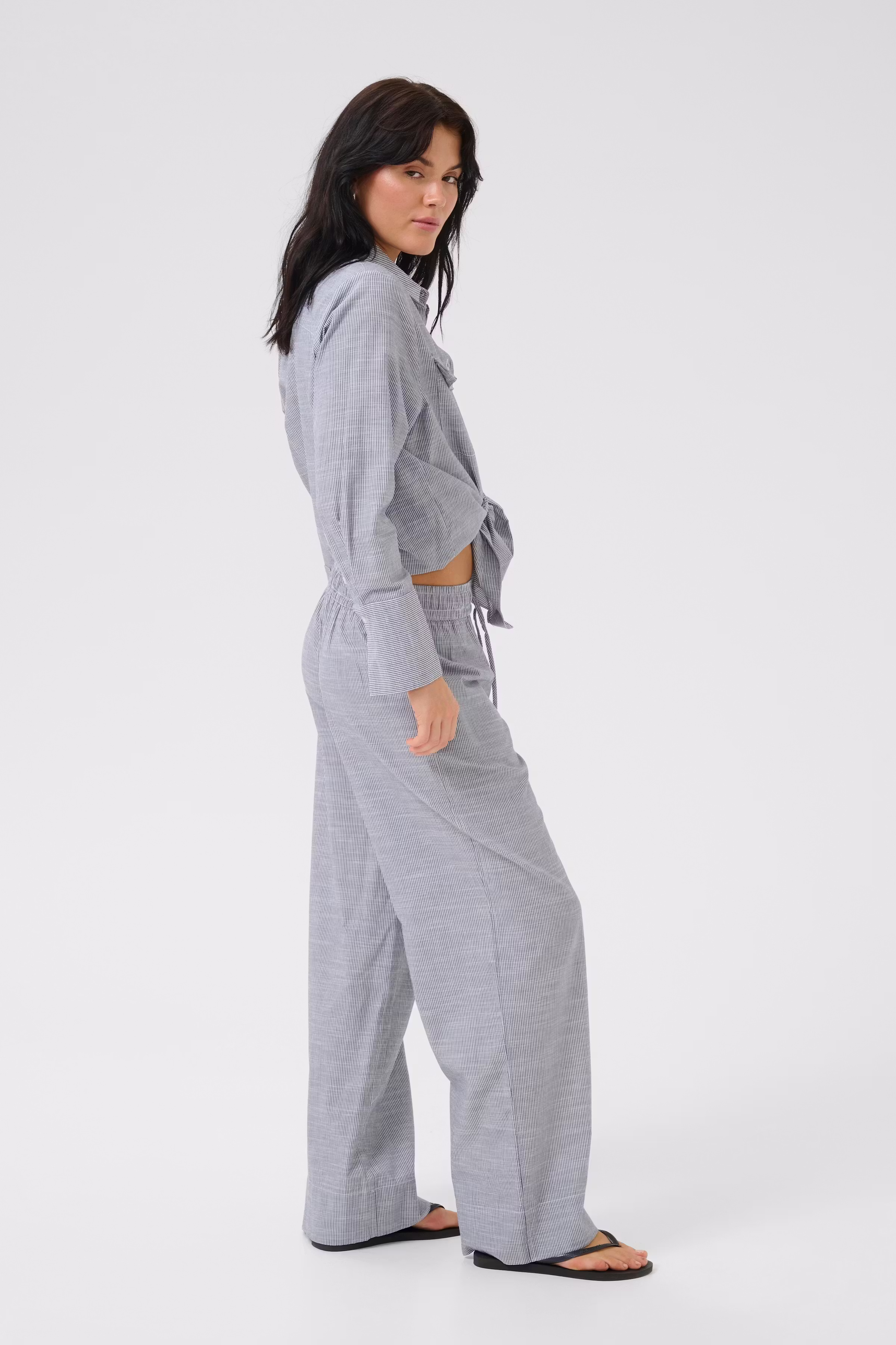 SkyeMW Trousers LOOKBOOK FRONT 10704723-107529