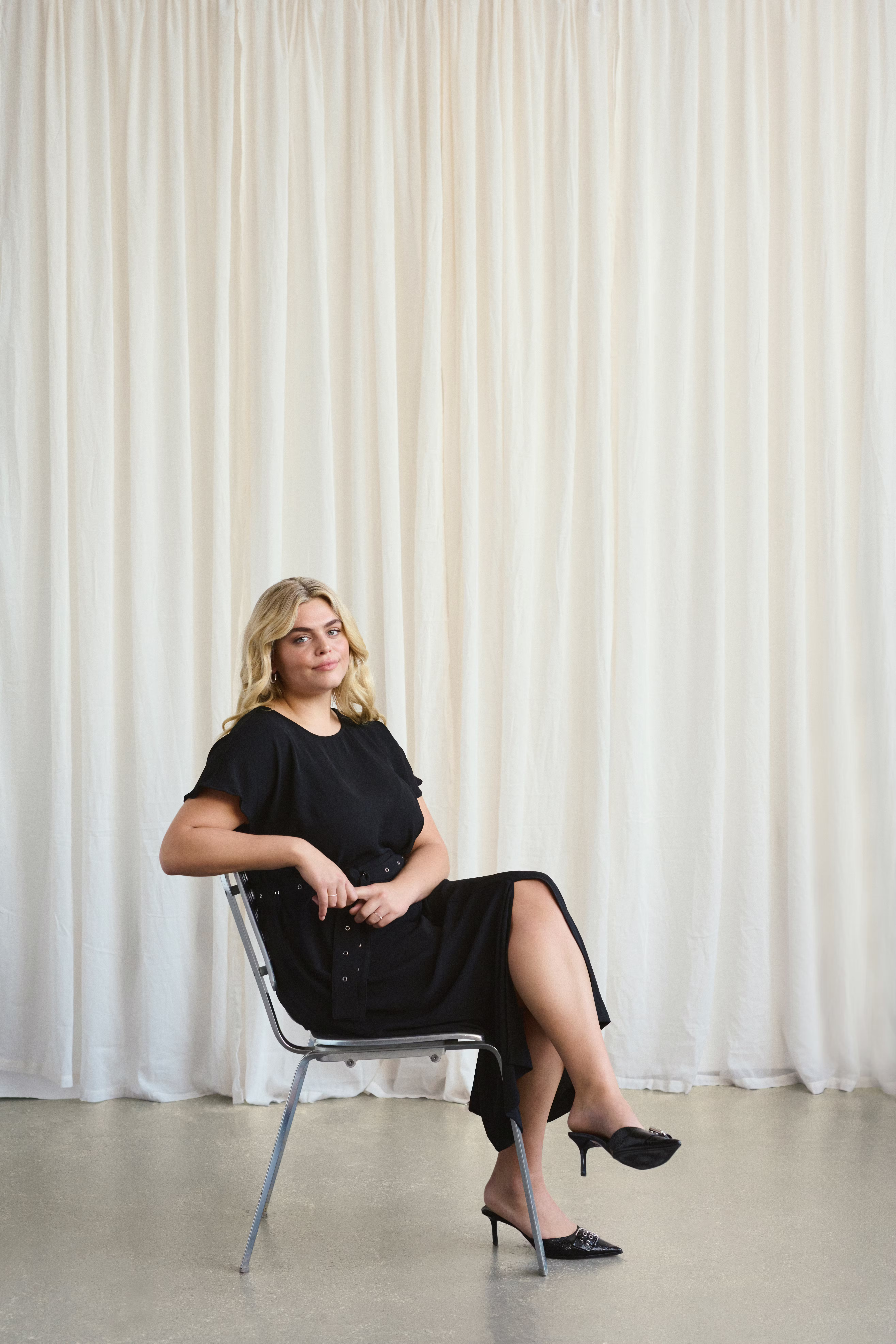 KCtenna Kleid LOCATION NONE 10583434-100121