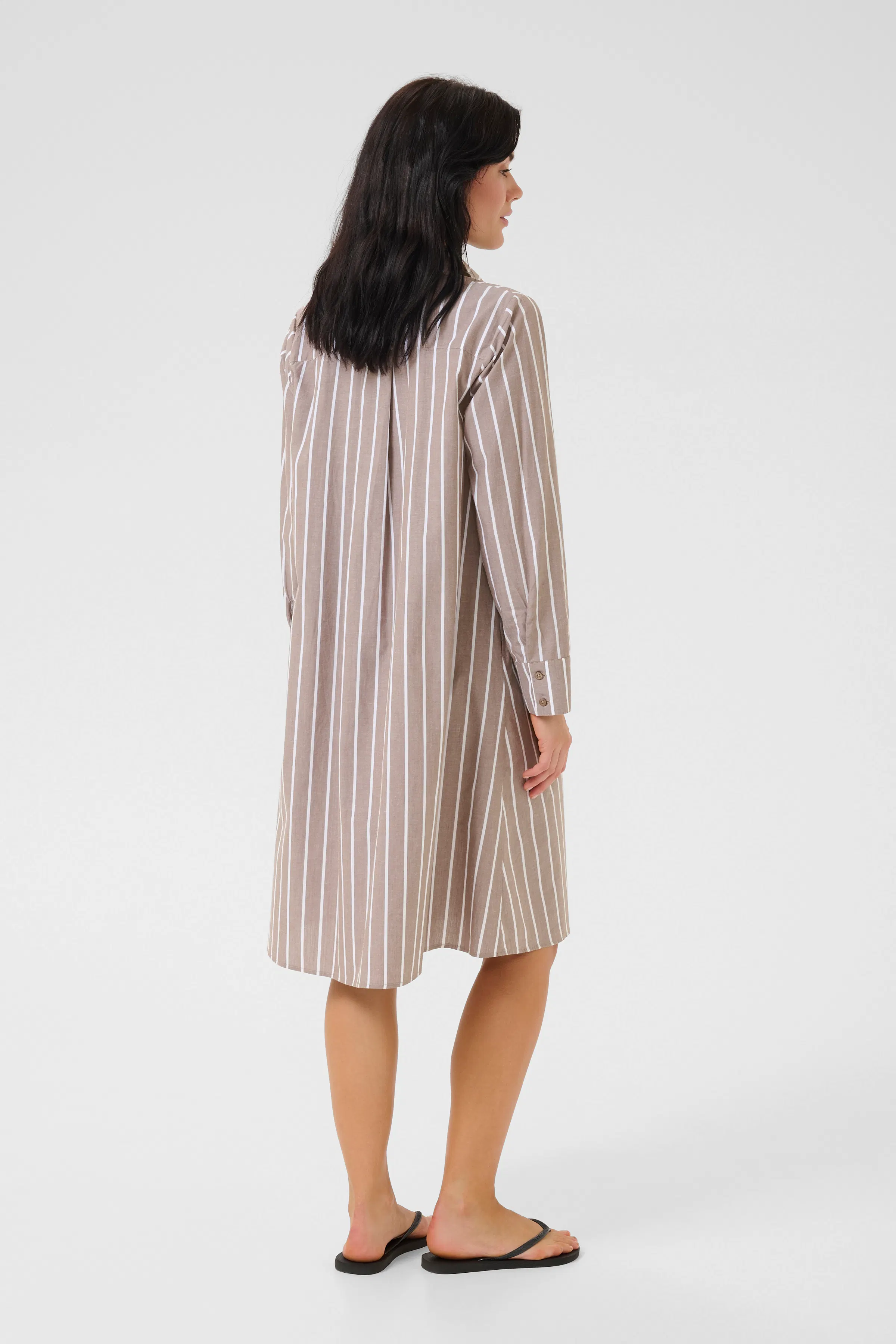 KionaMW Dress LOOKBOOK BACK 10705136-107692