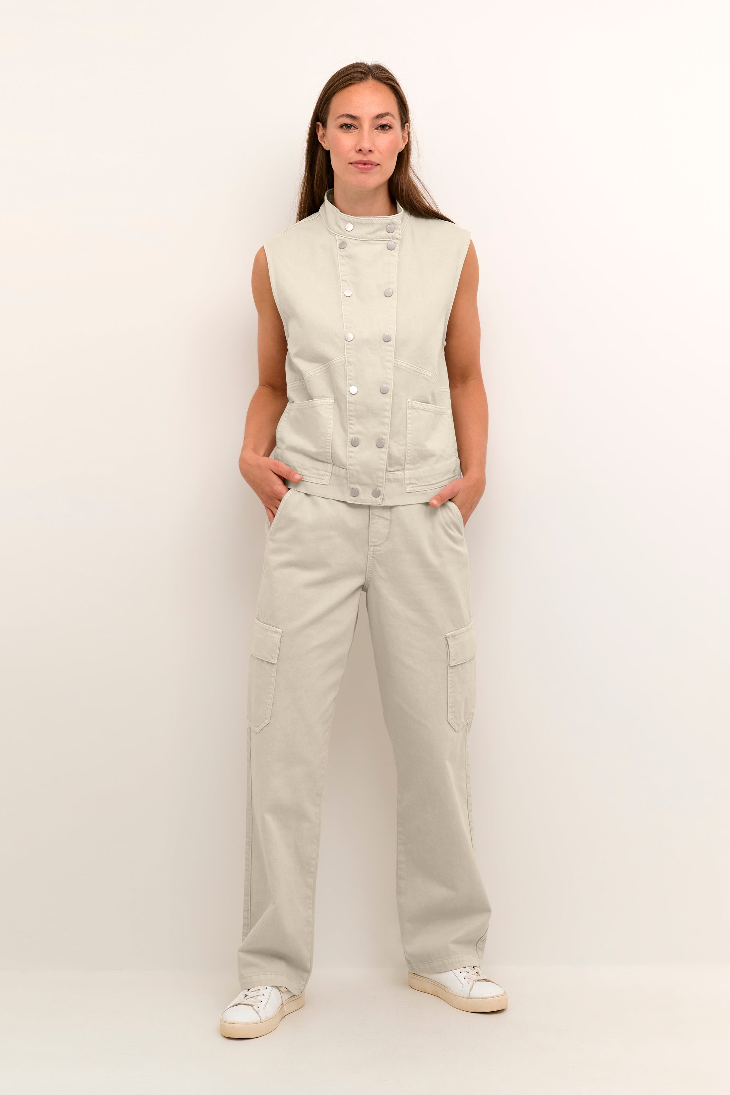 CRIris Byxor LOOKBOOK FRONT 10612579-105578