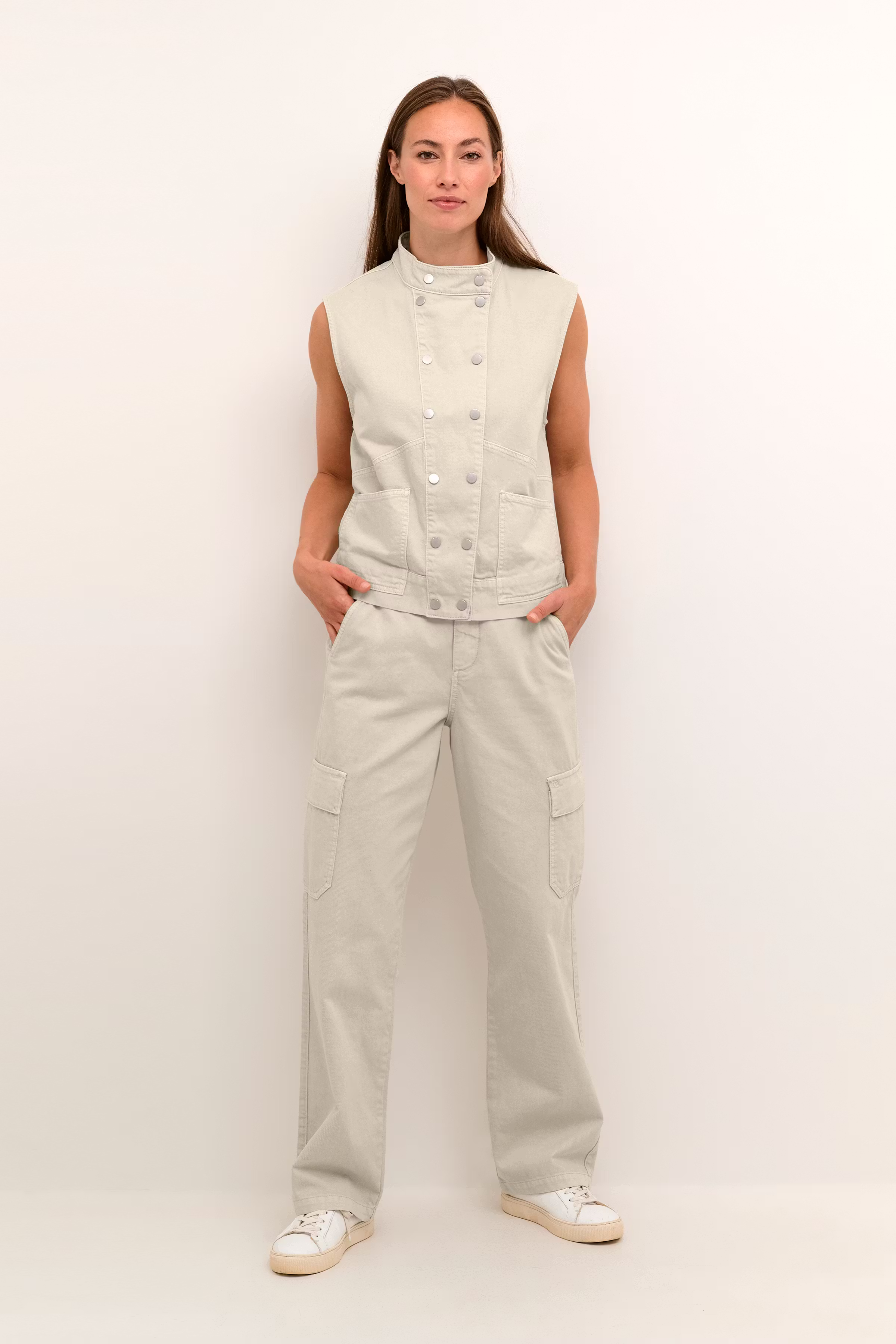 CRIris Trousers LOOKBOOK FRONT 10612579-105578