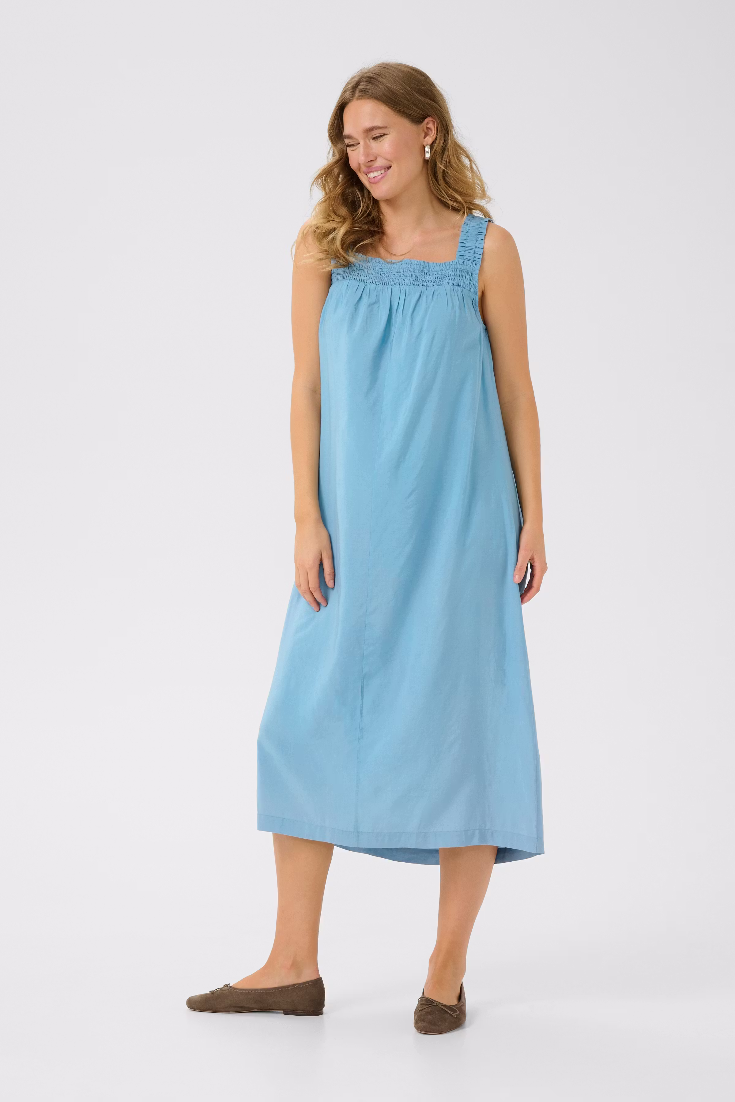 BPjuliana Klänning LOOKBOOK FRONT 10590911-164127B