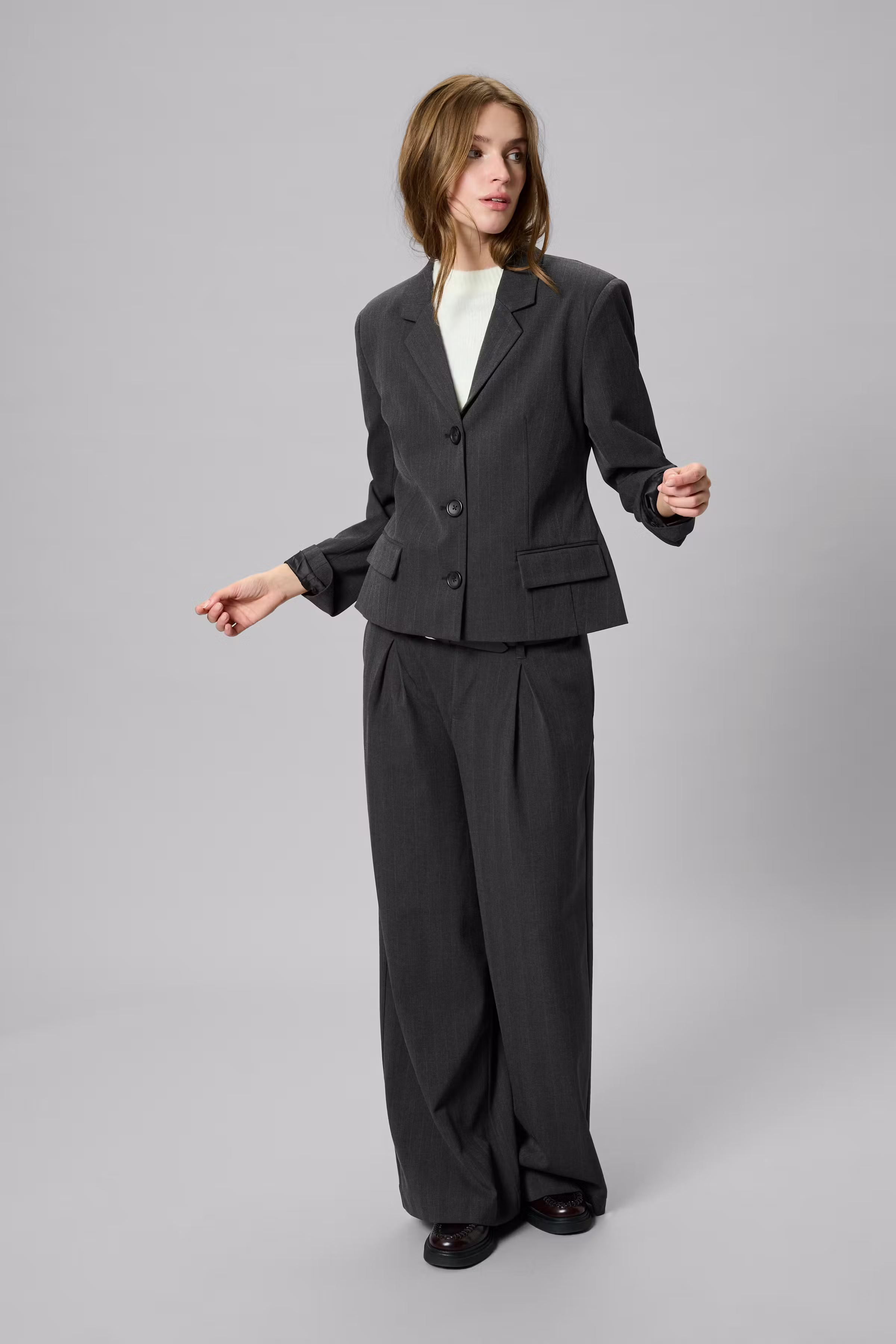 MWLuna Blazer LOOKBOOK FRONT 10705385-190201