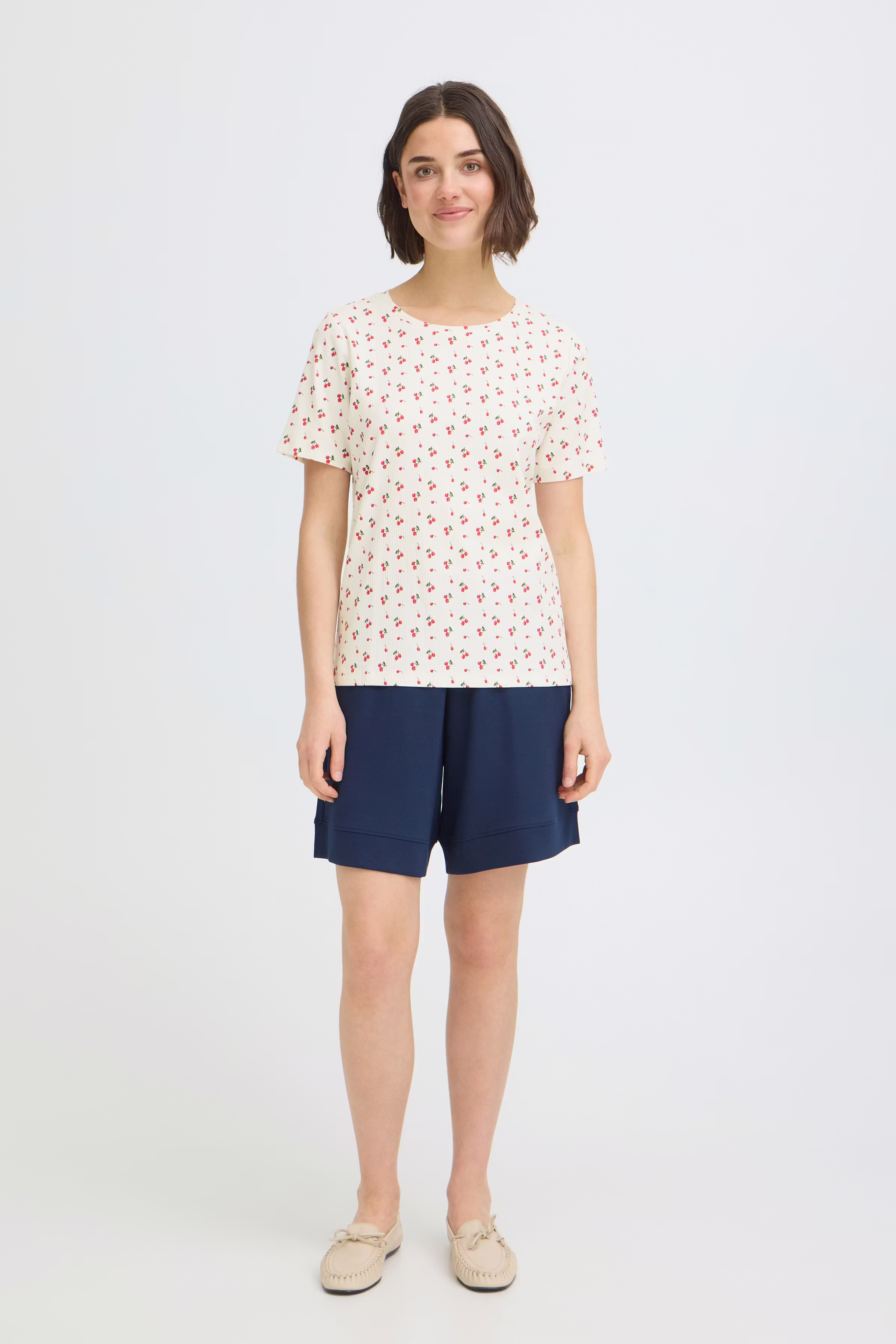 FRTESS T-shirt LOOKBOOK FRONT 20617902-900008403