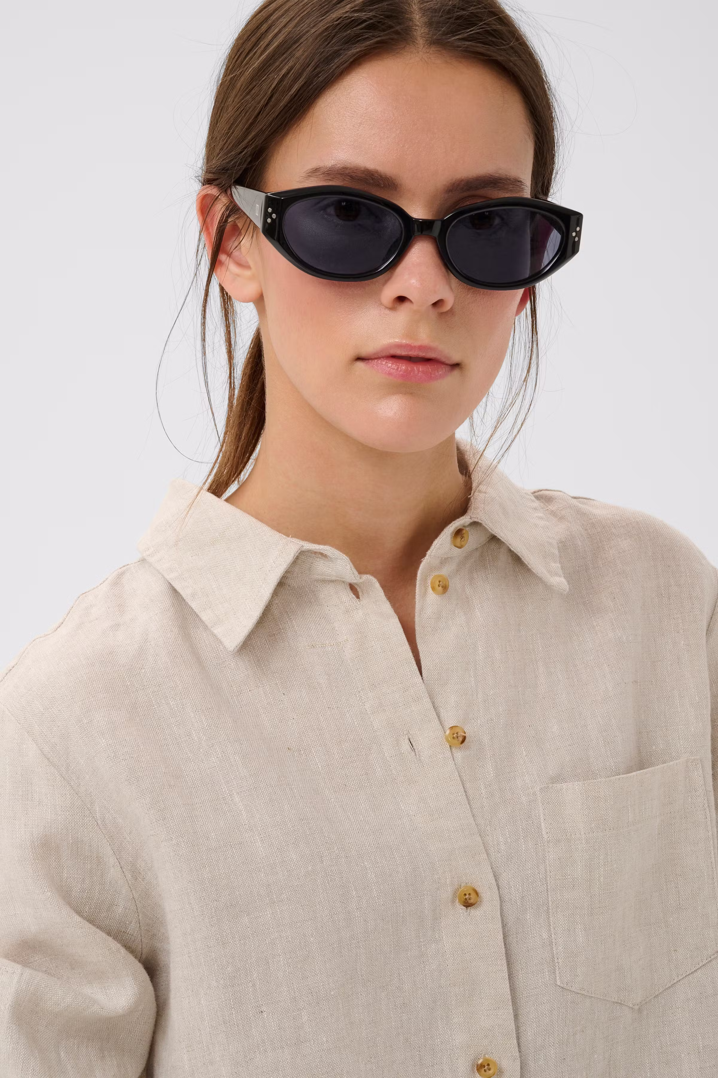 BILLIEIW Zonnebril LOOKBOOK DETAIL 30112313-194008