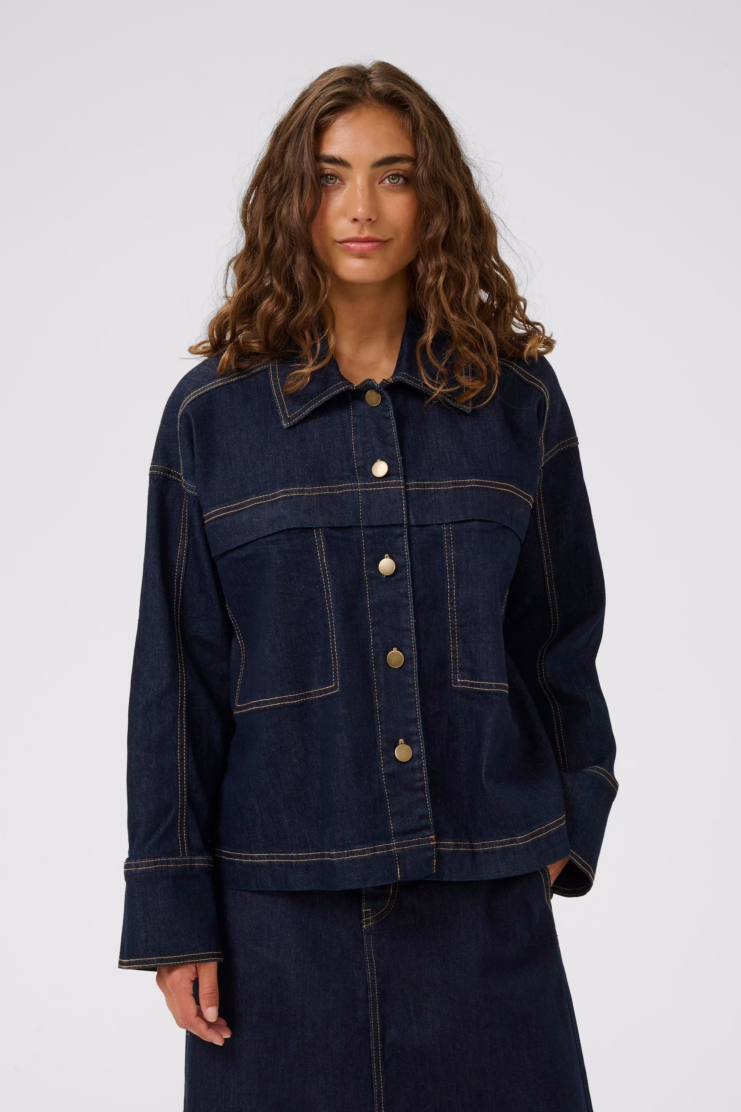 CUmoya Denimjakke LOOKBOOK FRONT 50112627-500119