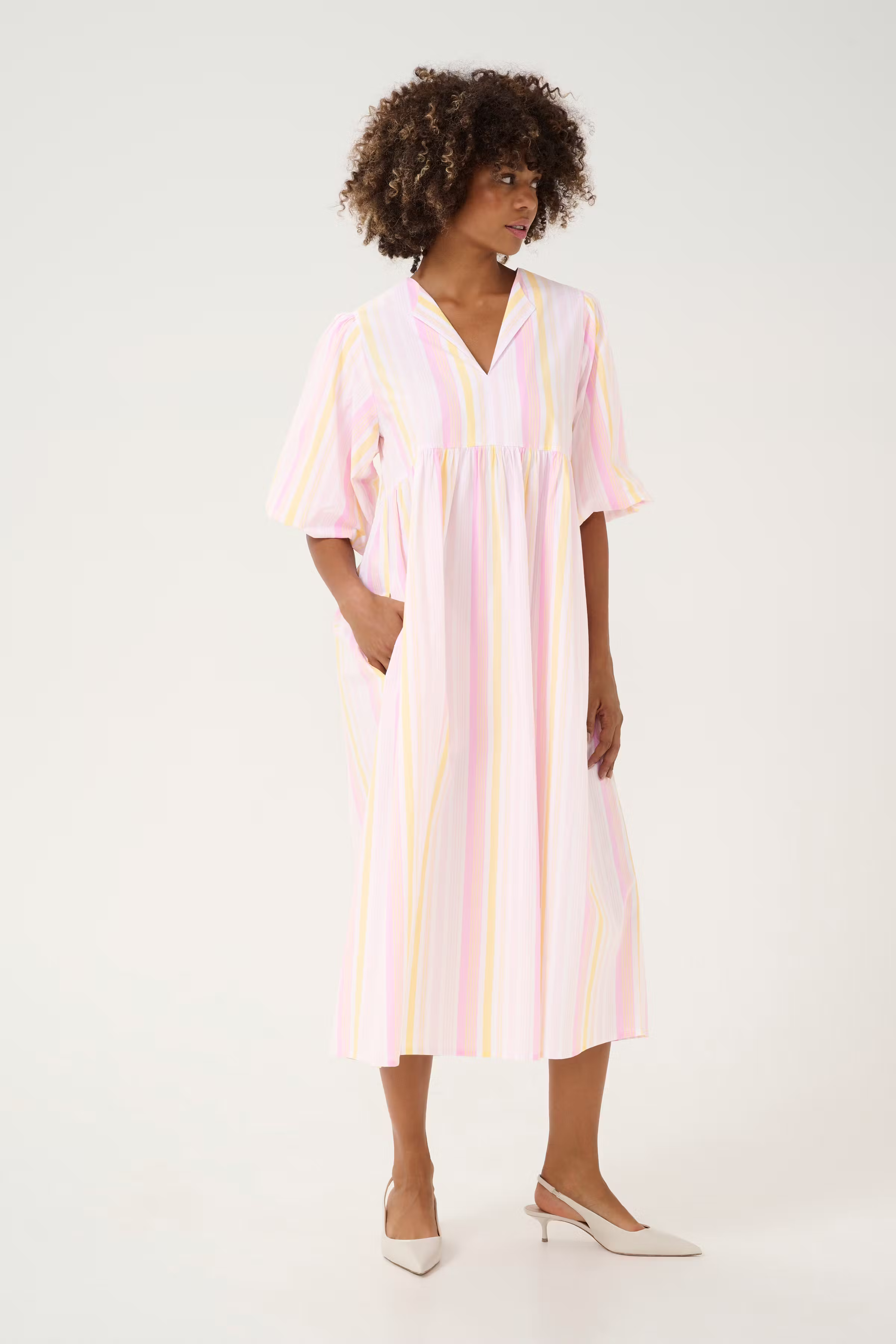 CUbeha Dress LOOKBOOK FRONT 50111636-107343