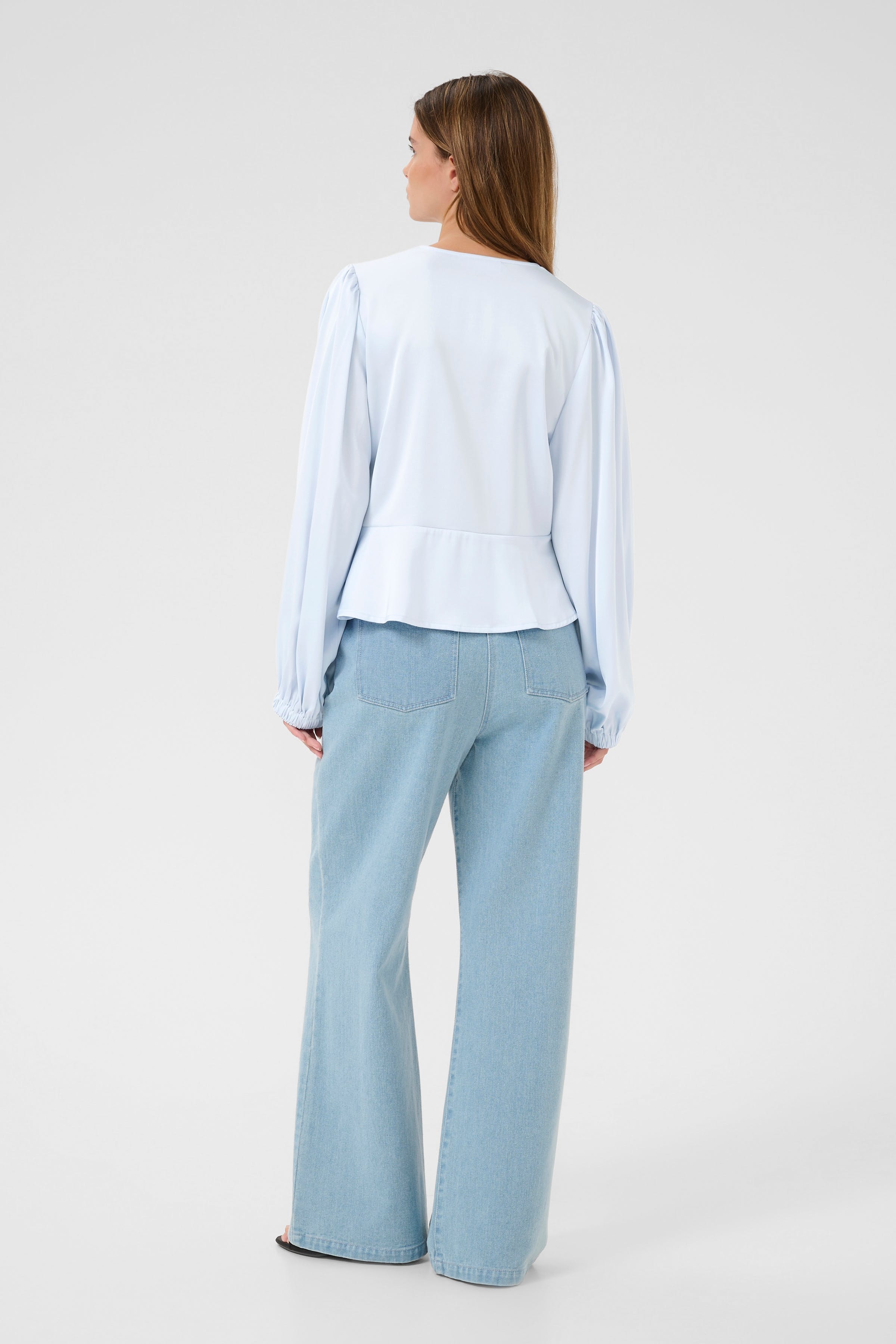 KBThorun Blouse LOOKBOOK BACK 10105418-133920