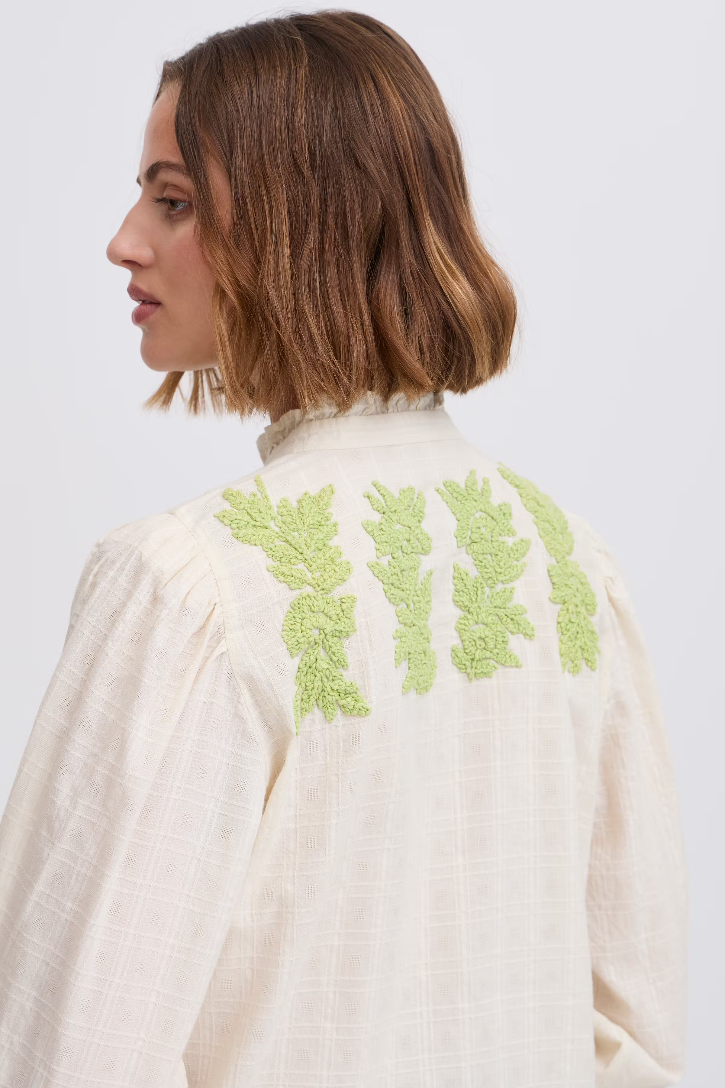 IRSANNA Long sleeved shirt LOOKBOOK DETAIL 20122037-130905