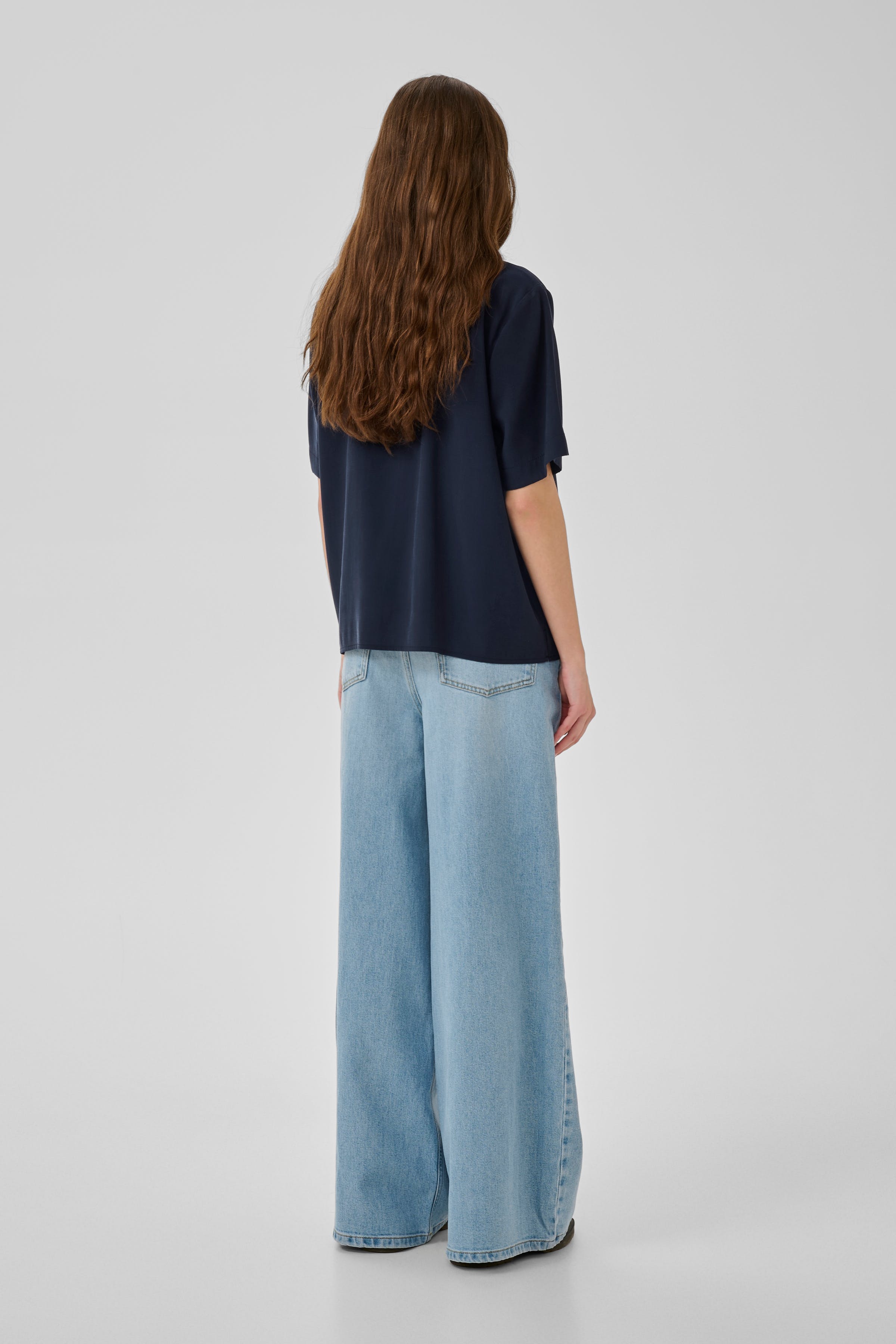 MWMindy Blouse LOOKBOOK BACK 10705434-103565