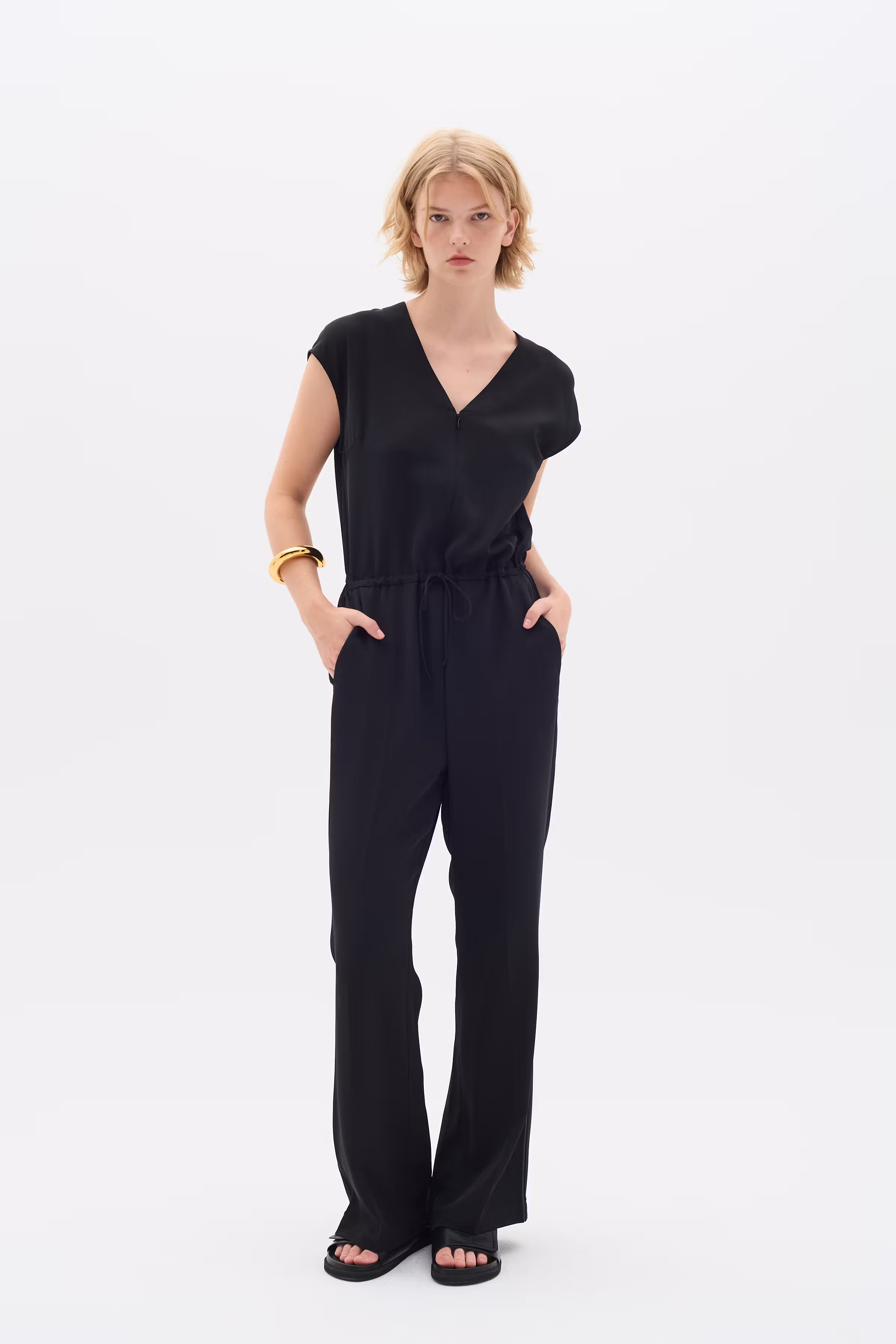 YafaIW Jumpsuit LOOKBOOK FRONT 30110473-194008