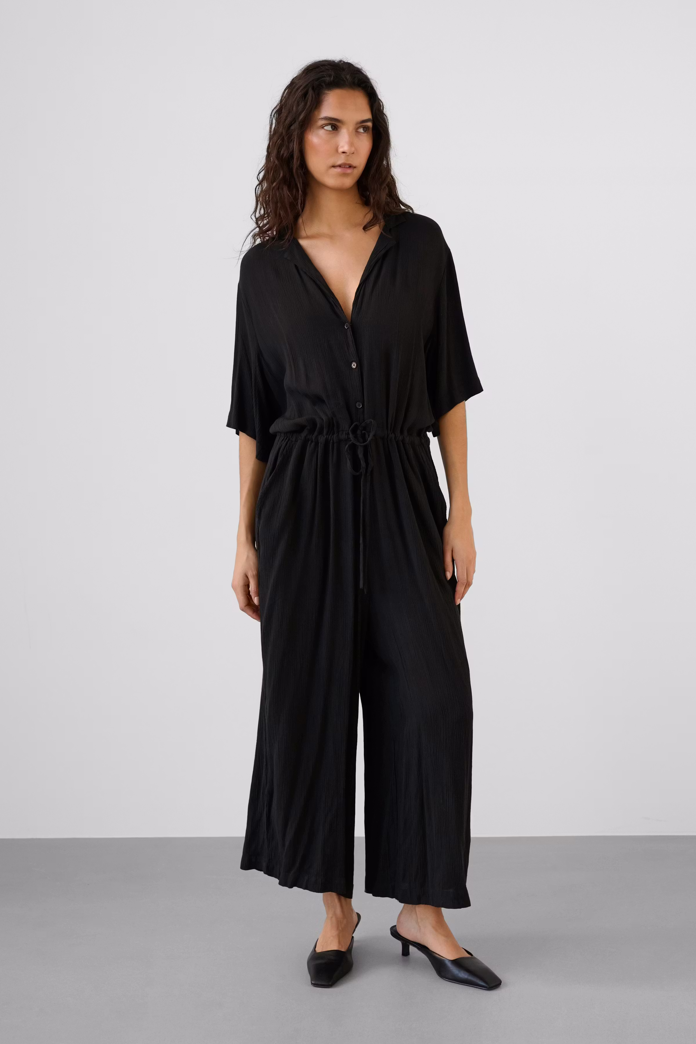 SLElonor Jumpsuit LOOKBOOK FRONT 30408205-194008