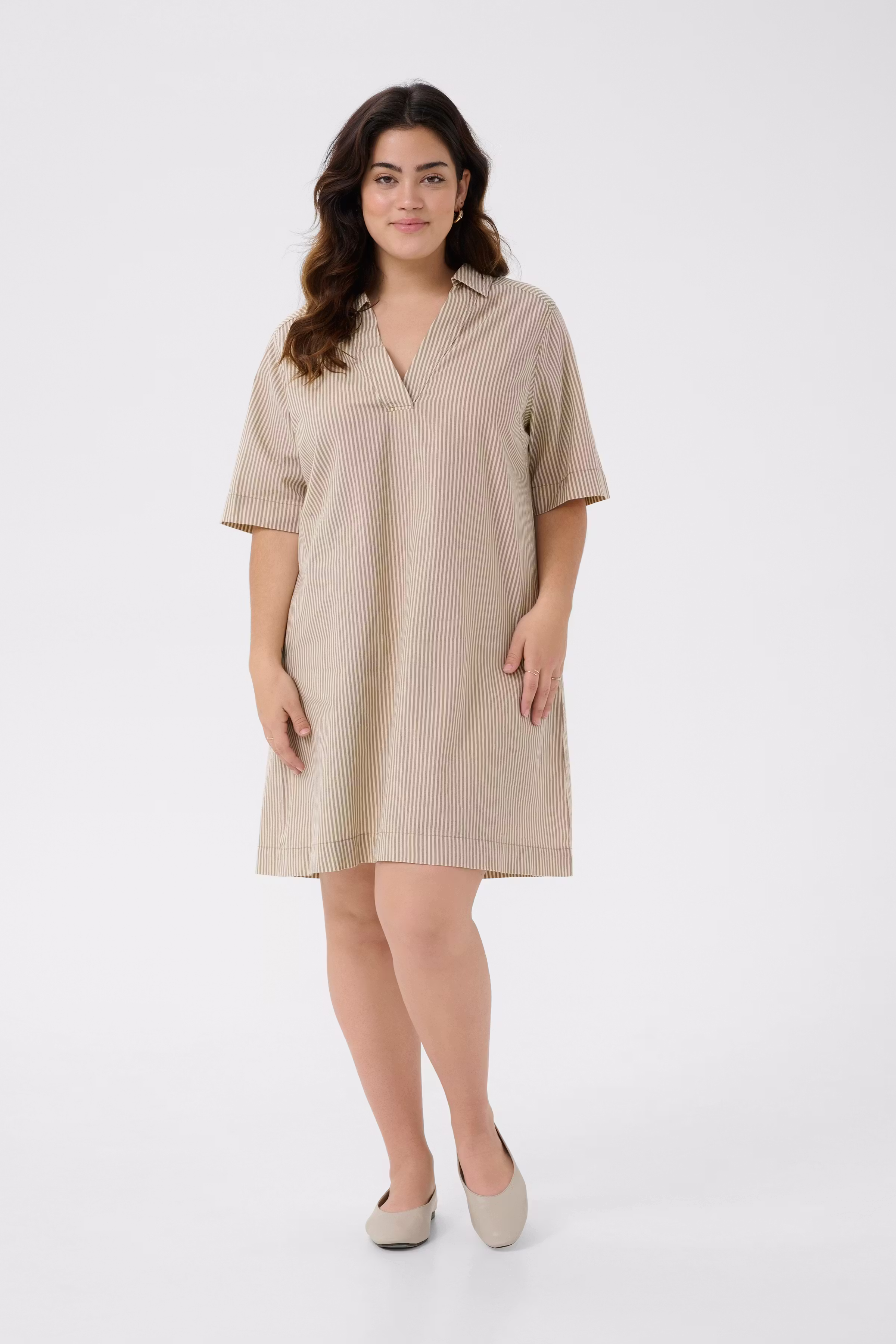 KCnana Dress LOOKBOOK FRONT 10583311-107706