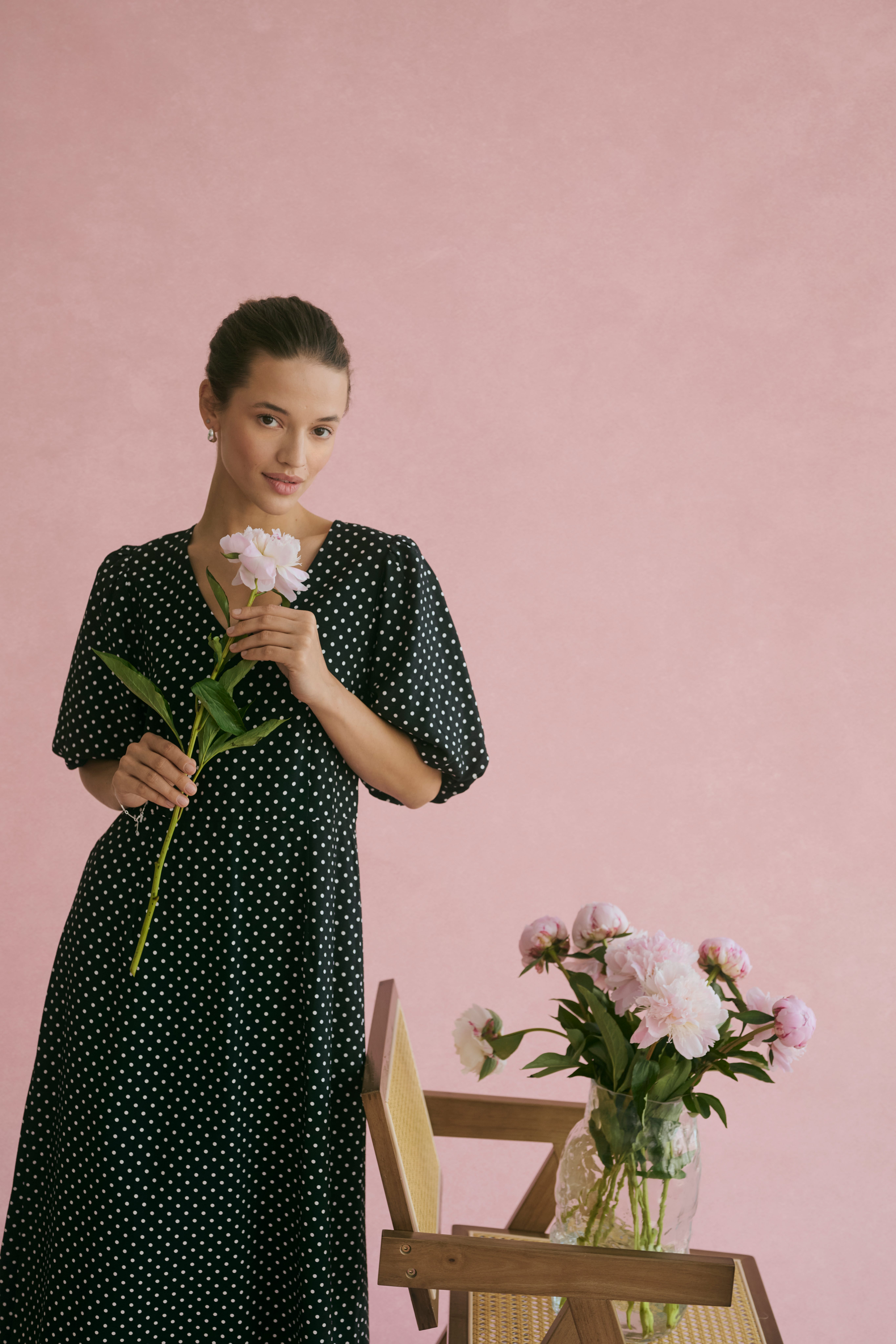 KAgwen Dress LOCATION NONE 10510344-107967