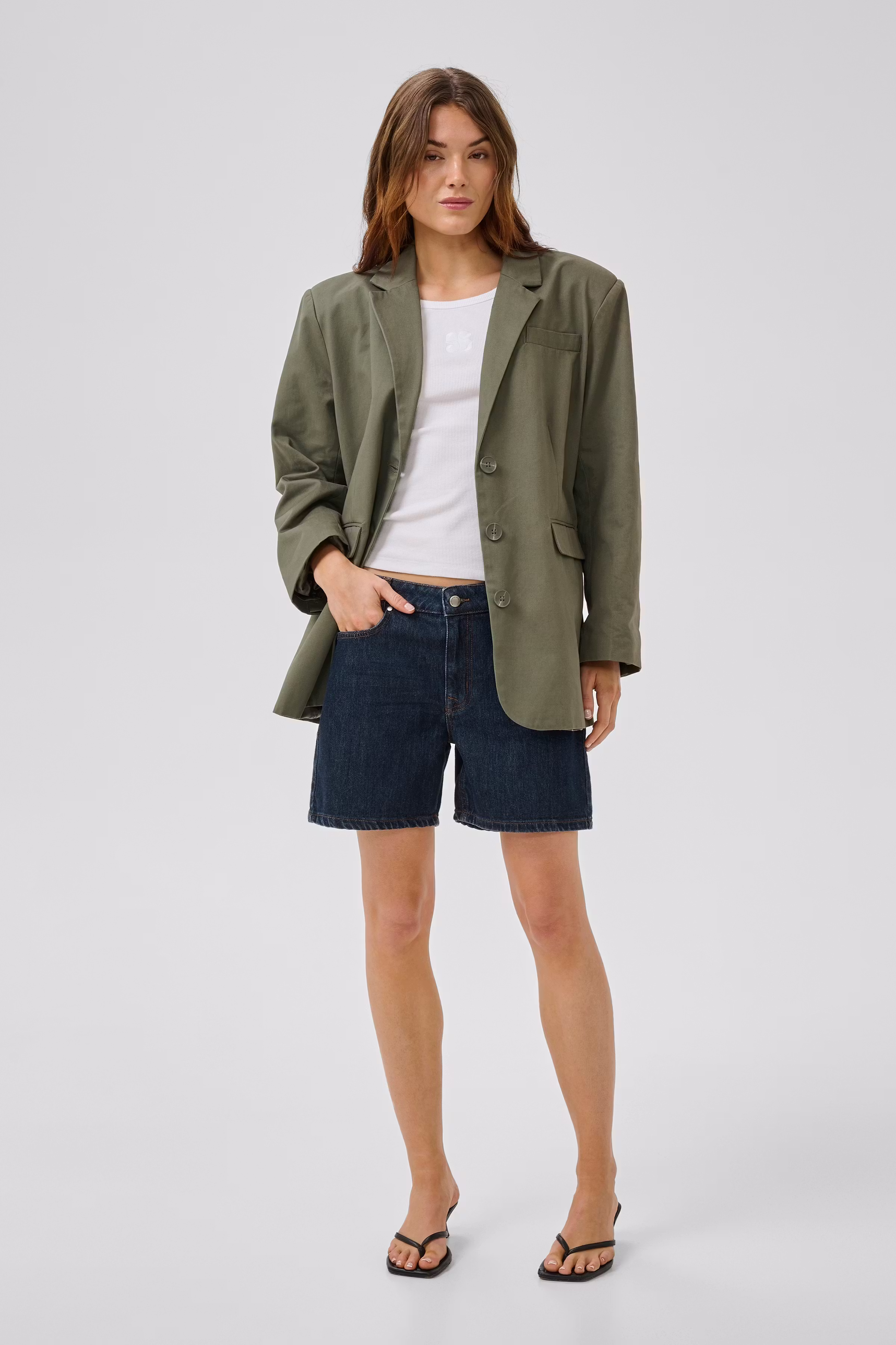 LucyMW Denim shorts LOOKBOOK FRONT 10704295-100067