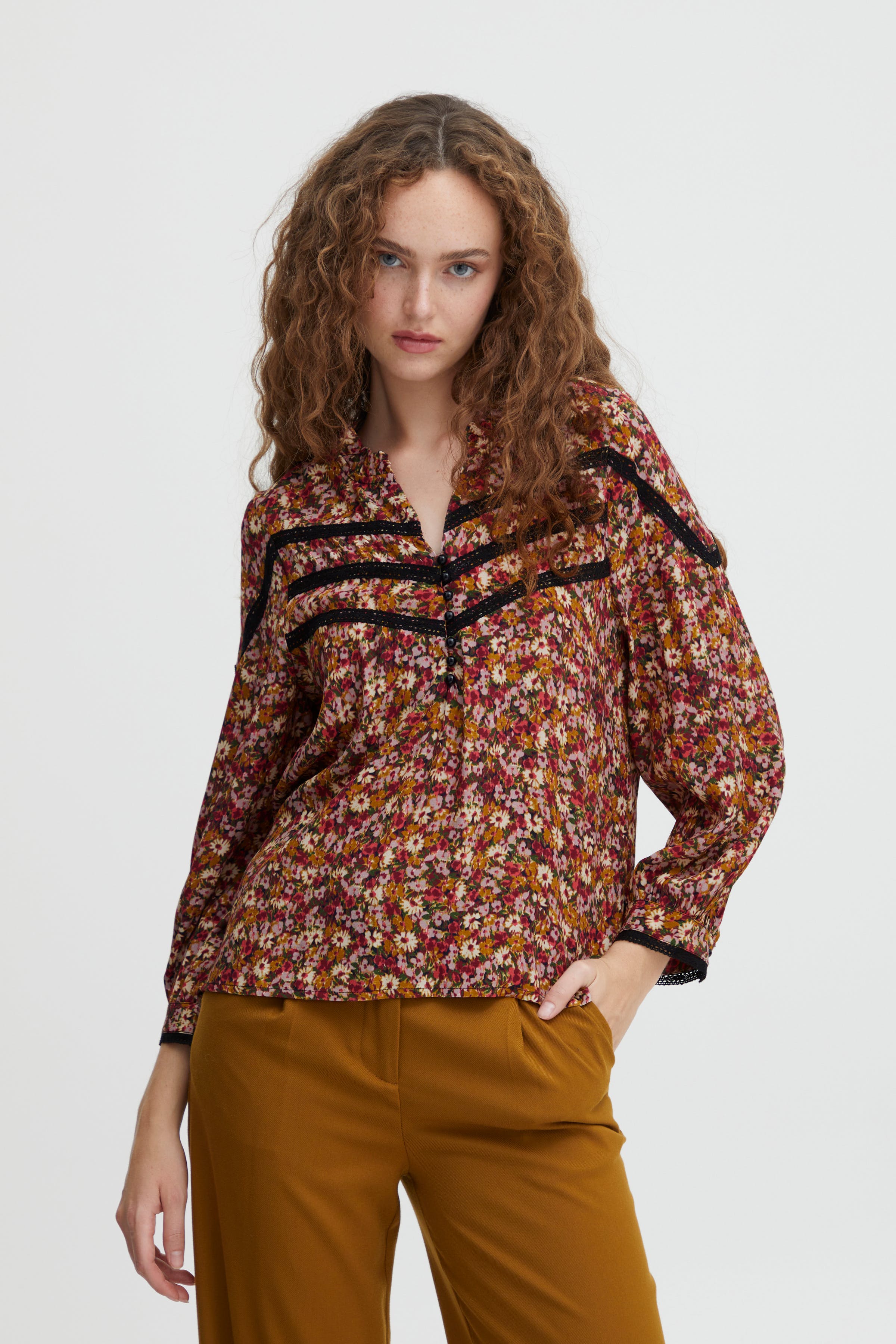 IRCHARMINE Bluse LOOKBOOK FRONT 20116707-190419