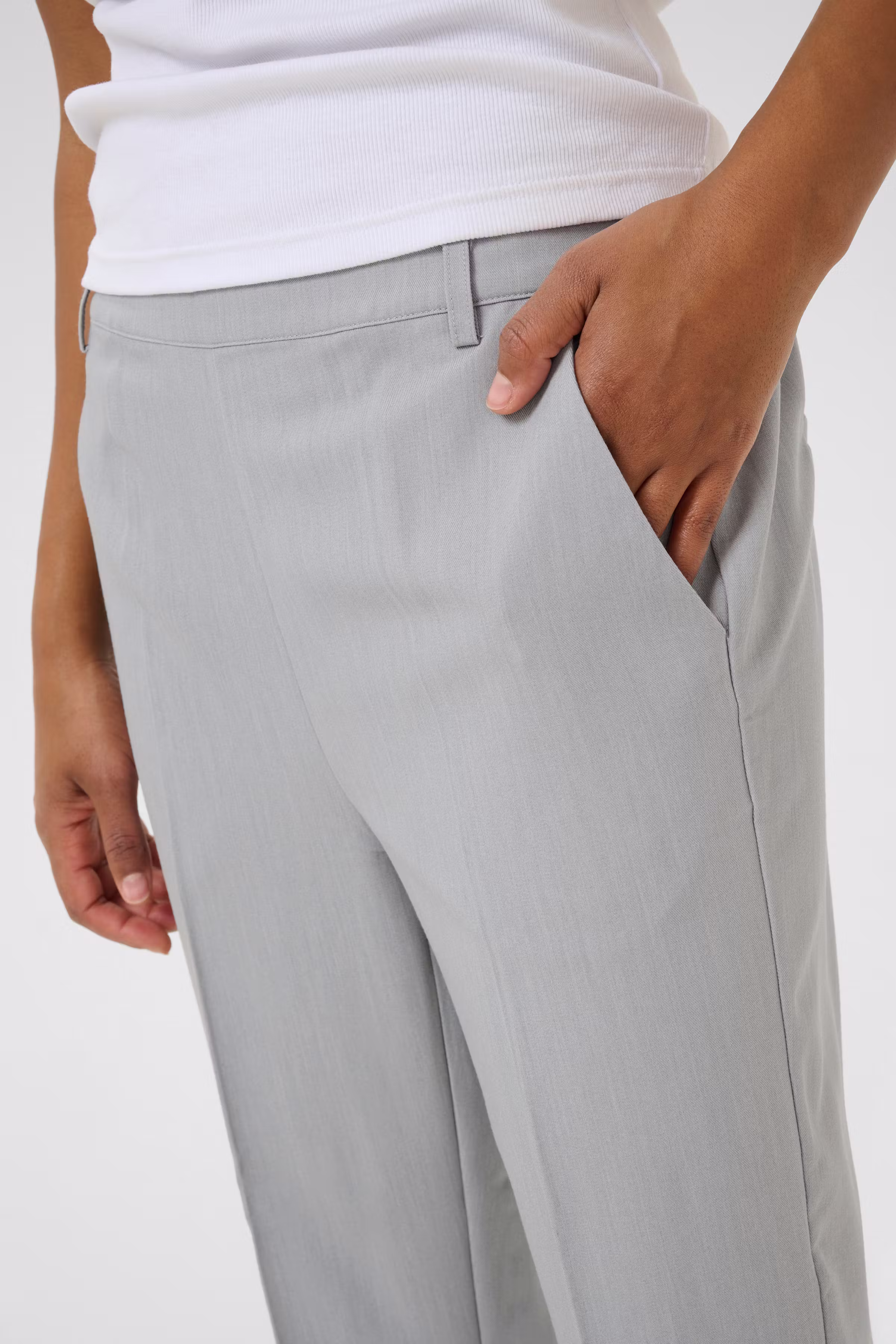 KAsakura Cropped Hose LOOKBOOK DETAIL 10506127-100123