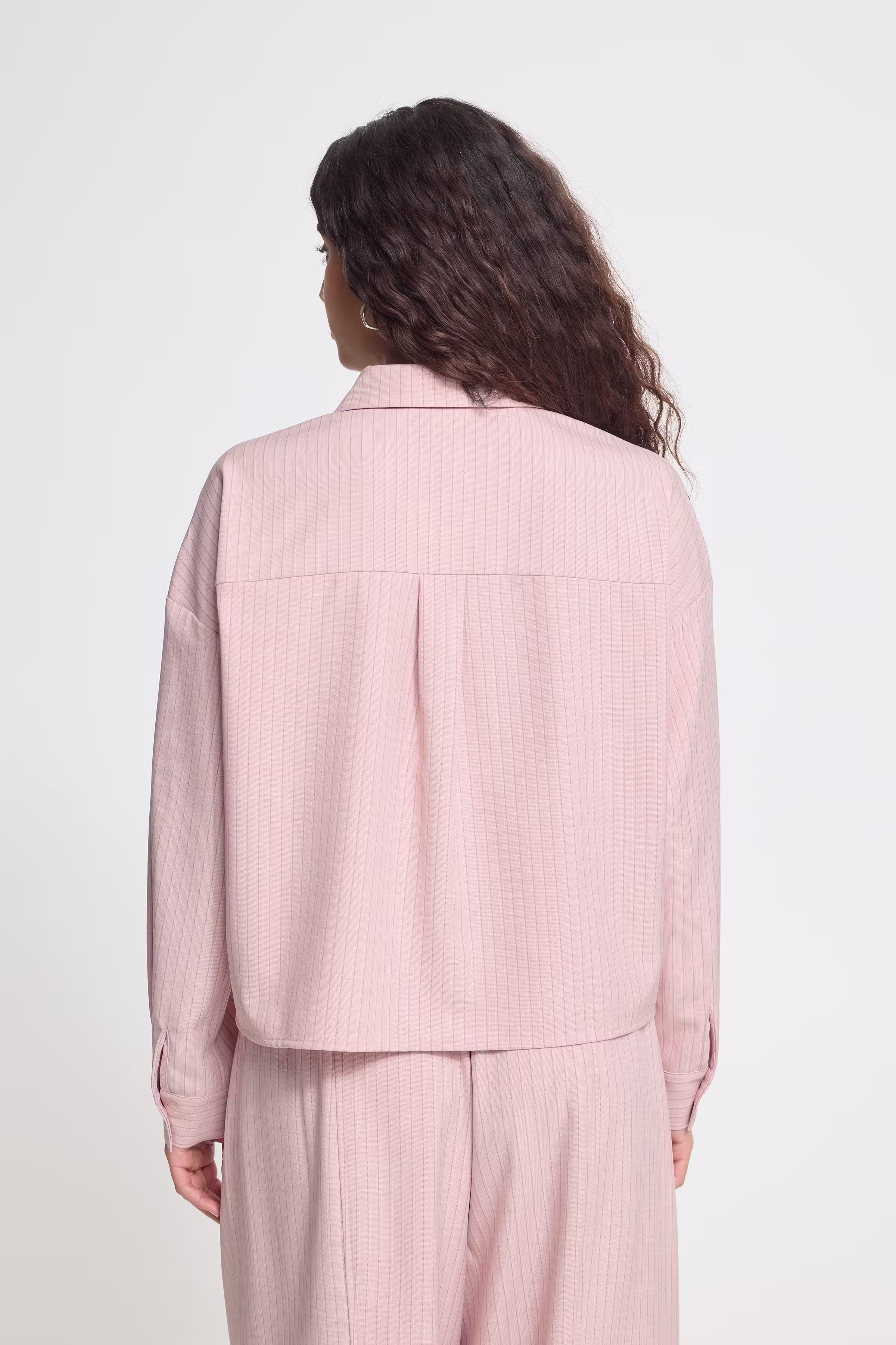 IXTRINE shirt LOOKBOOK BACK 20123489-141508
