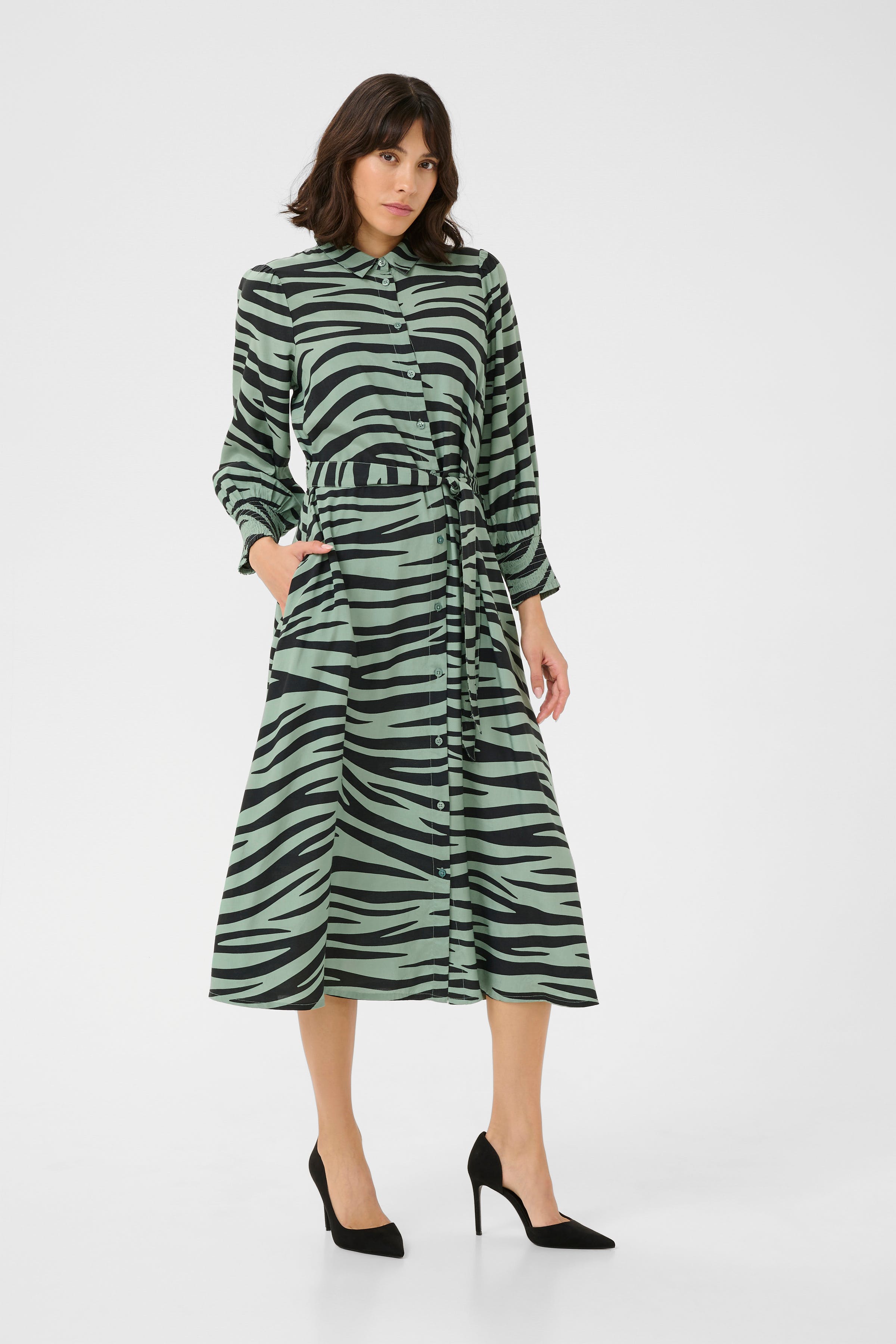 KAemine Klänning LOOKBOOK FRONT 10510244-107829