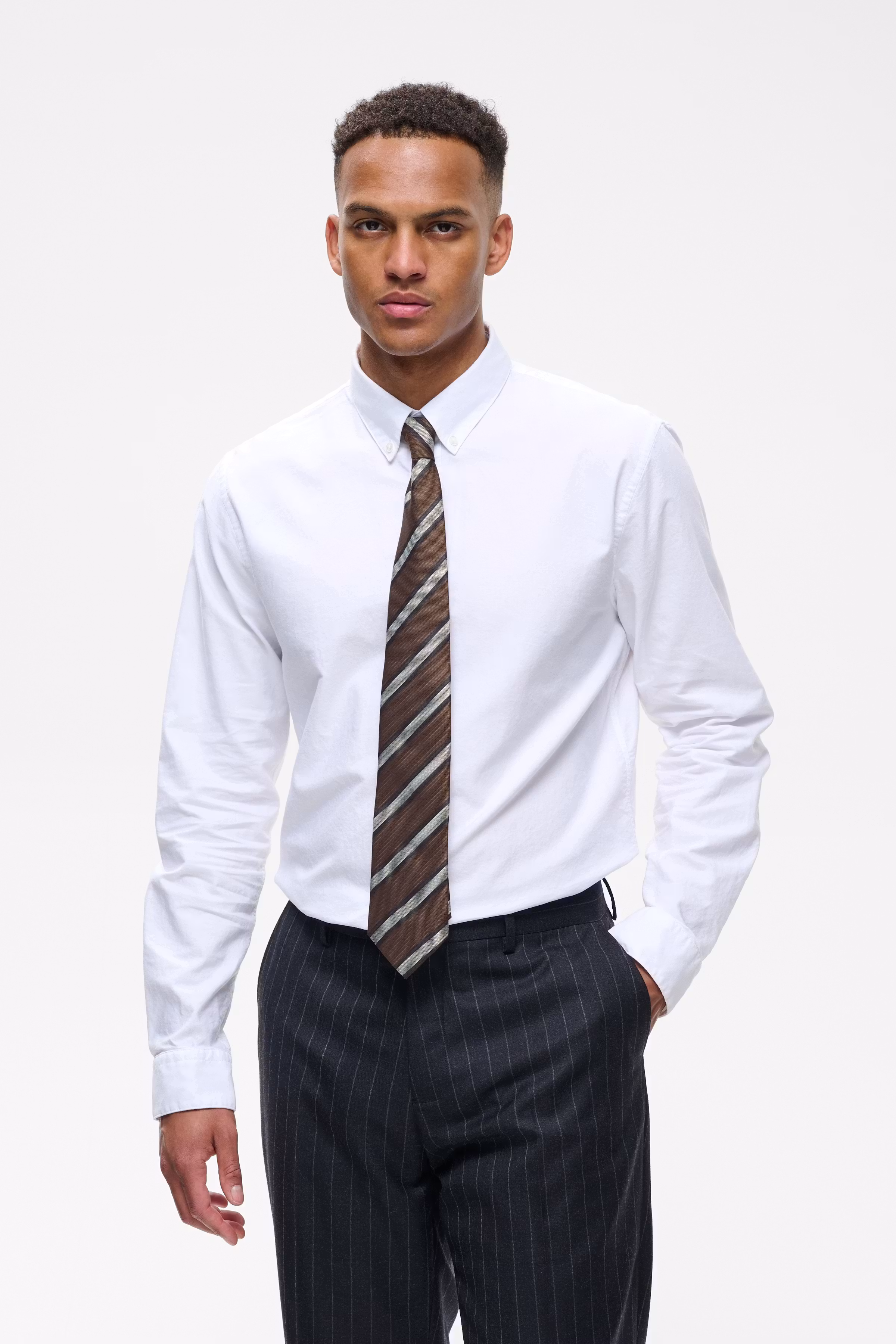 MAtie Tie LOOKBOOK FRONT 30208732-190812