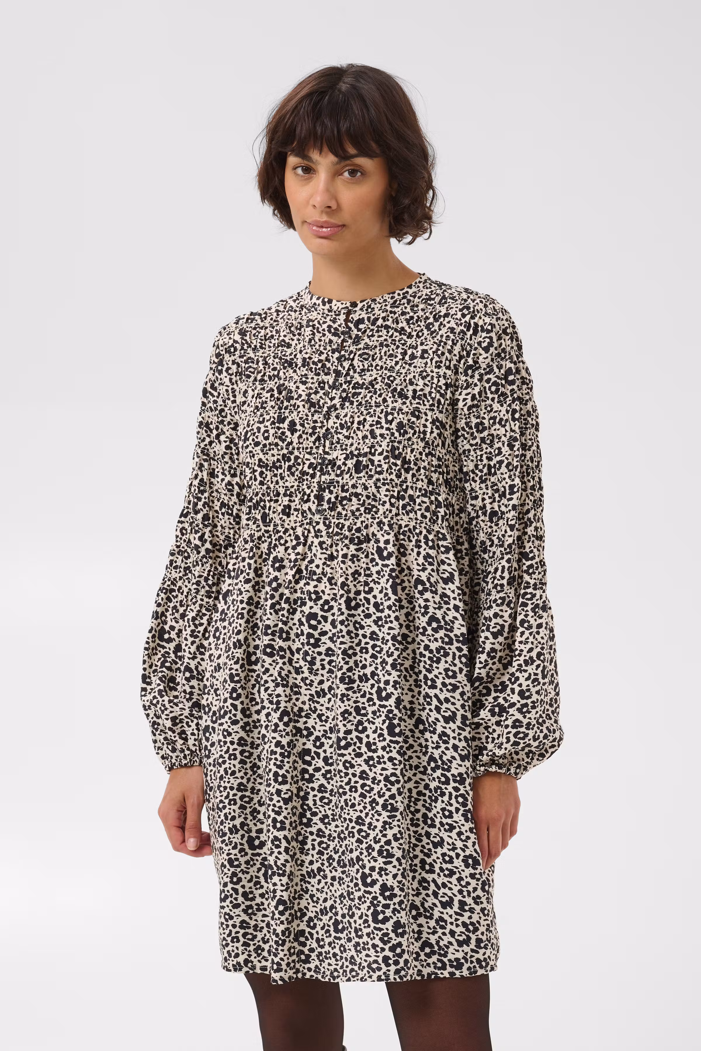 CamiaPW Jurk LOOKBOOK FRONT 30310884-305332