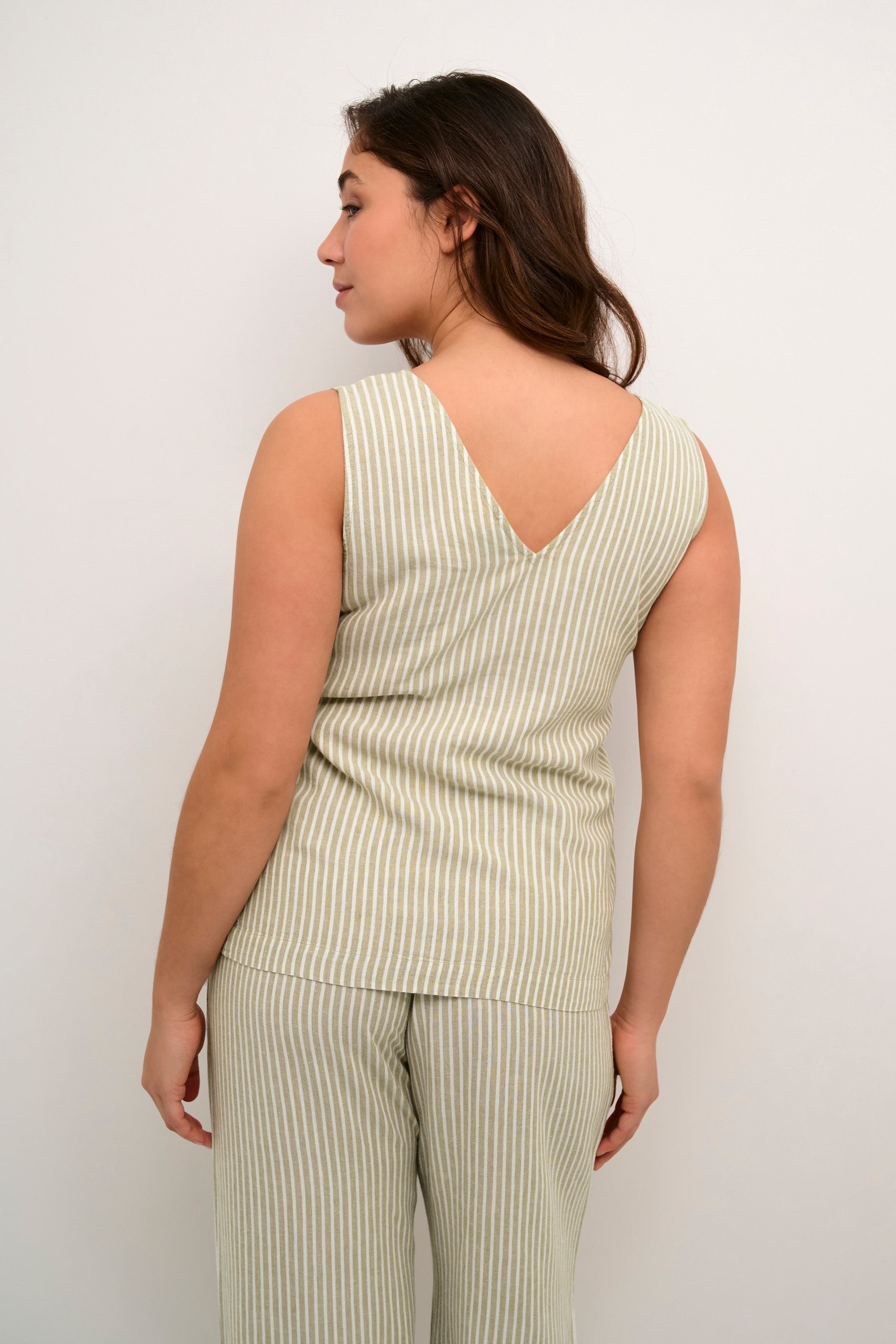 KAmilia Leinen Top LOOKBOOK BACK 10508426-105466