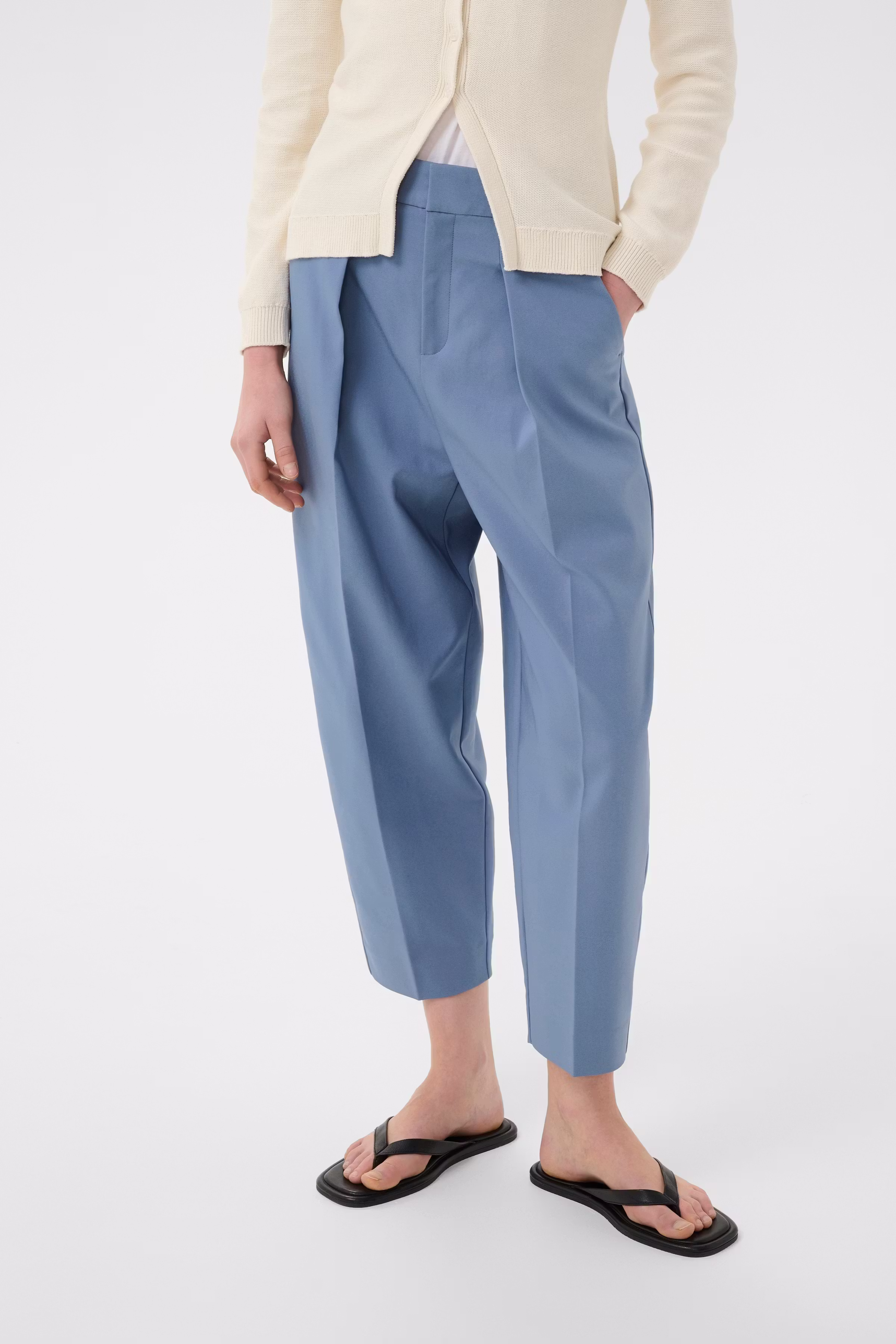 ZellaIW Barrel Bukser LOOKBOOK FRONT 30107207-173912