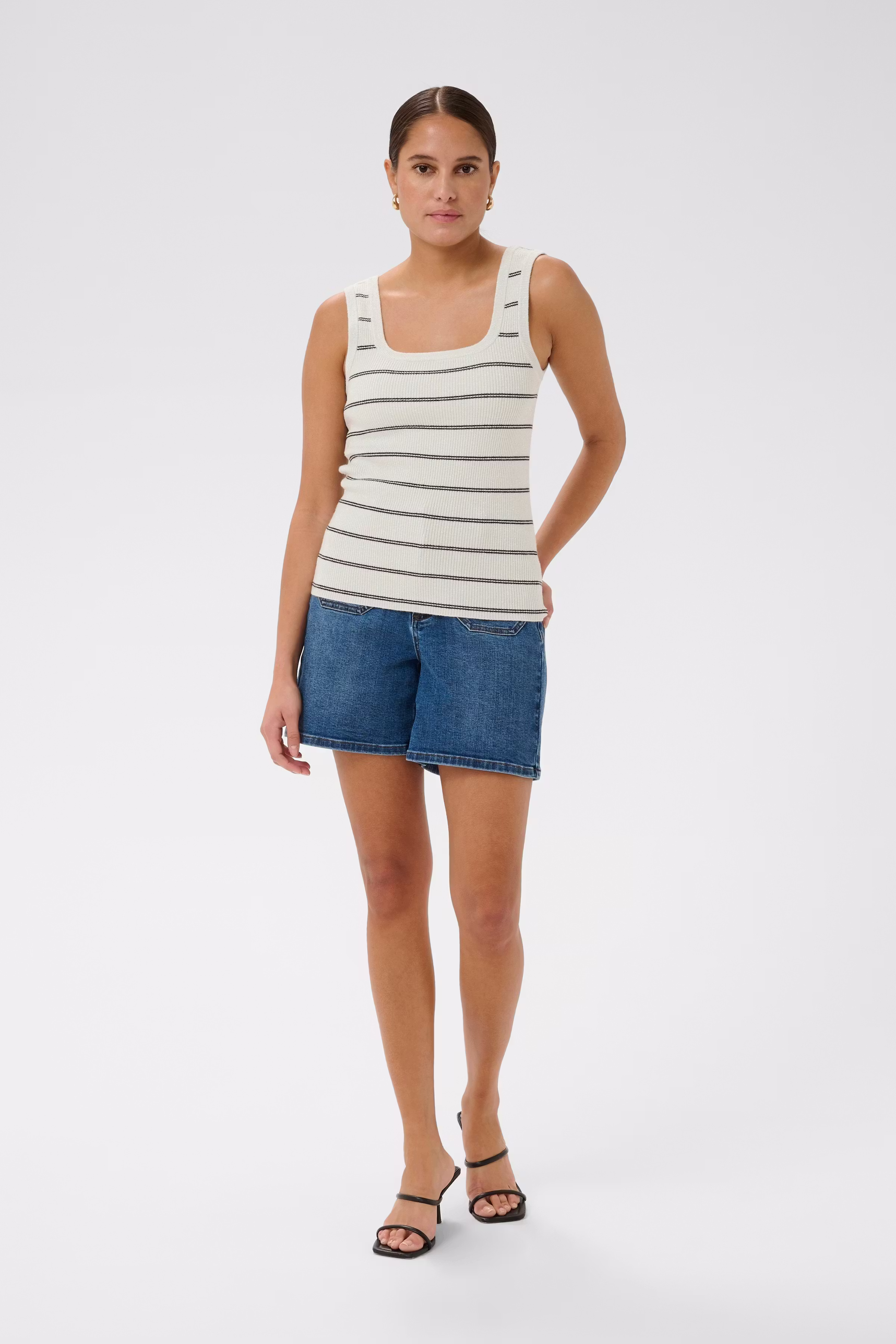 KAmorita Top LOOKBOOK FRONT 10511594-109307