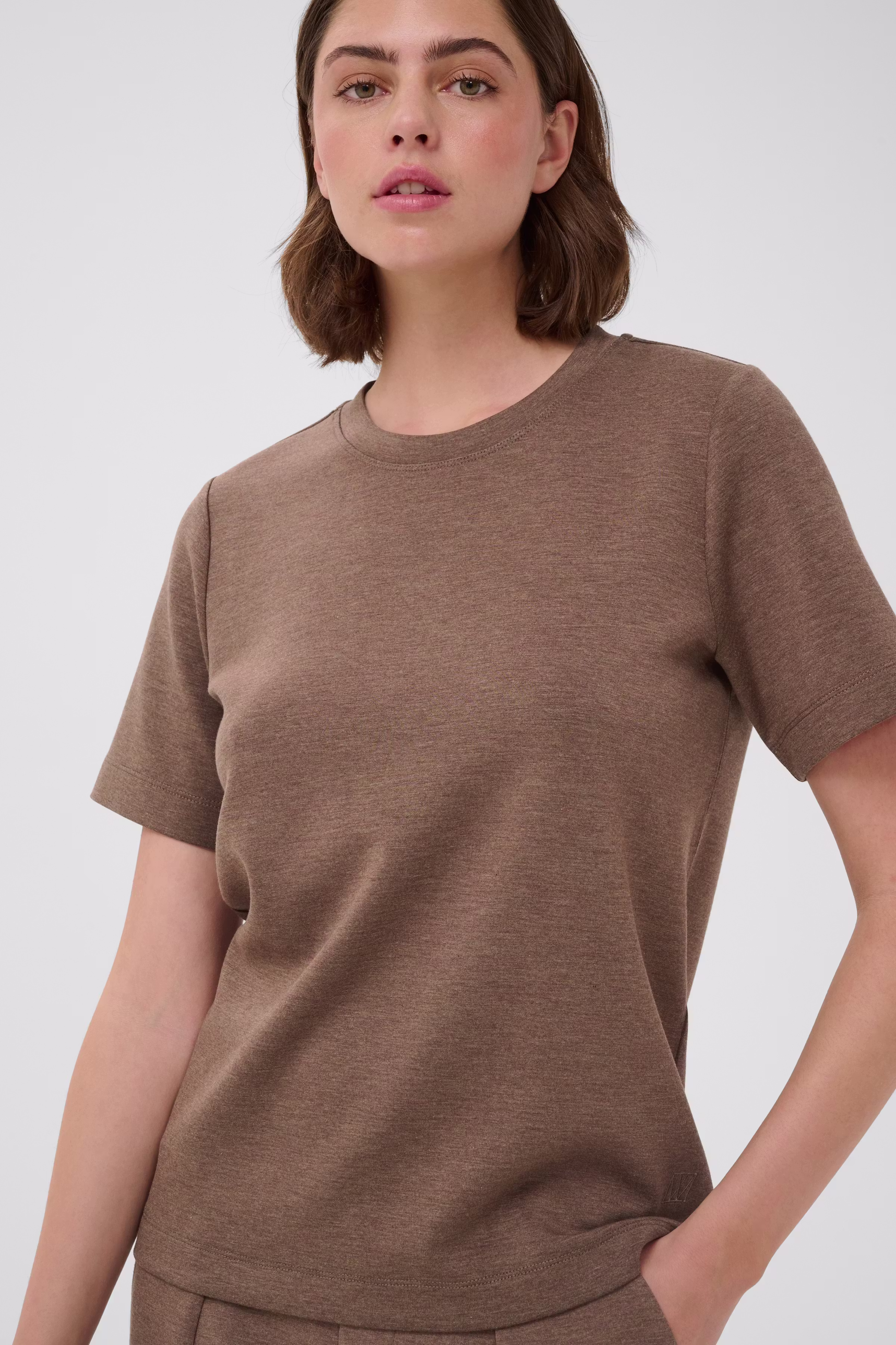 VincentIW Melange Karmen T-shirt LOOKBOOK DETAIL 30107053-1813071